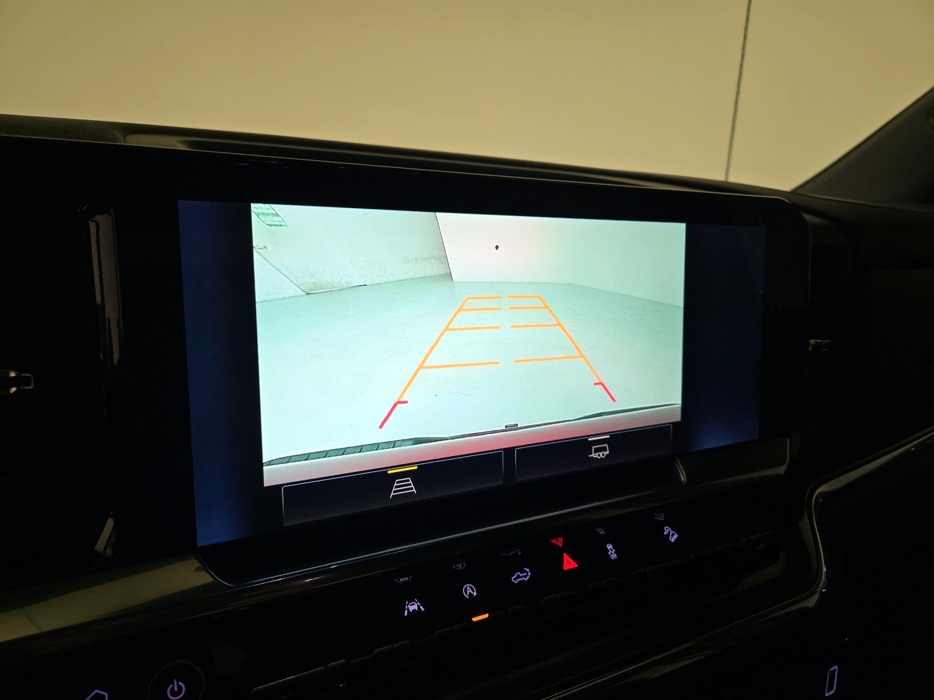 Thumbnail: 2025 Chevrolet Silverado 1500 - 15