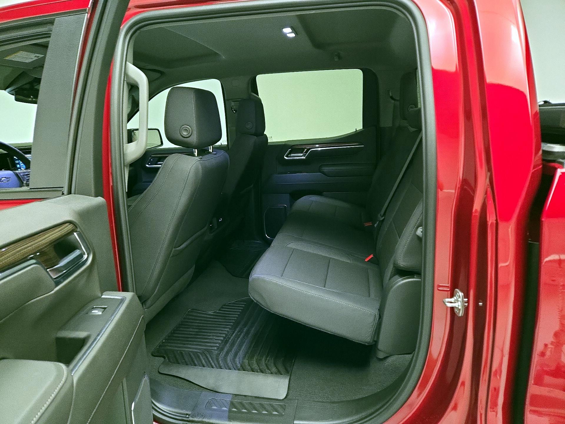 Thumbnail: 2025 Chevrolet Silverado 1500 - 20