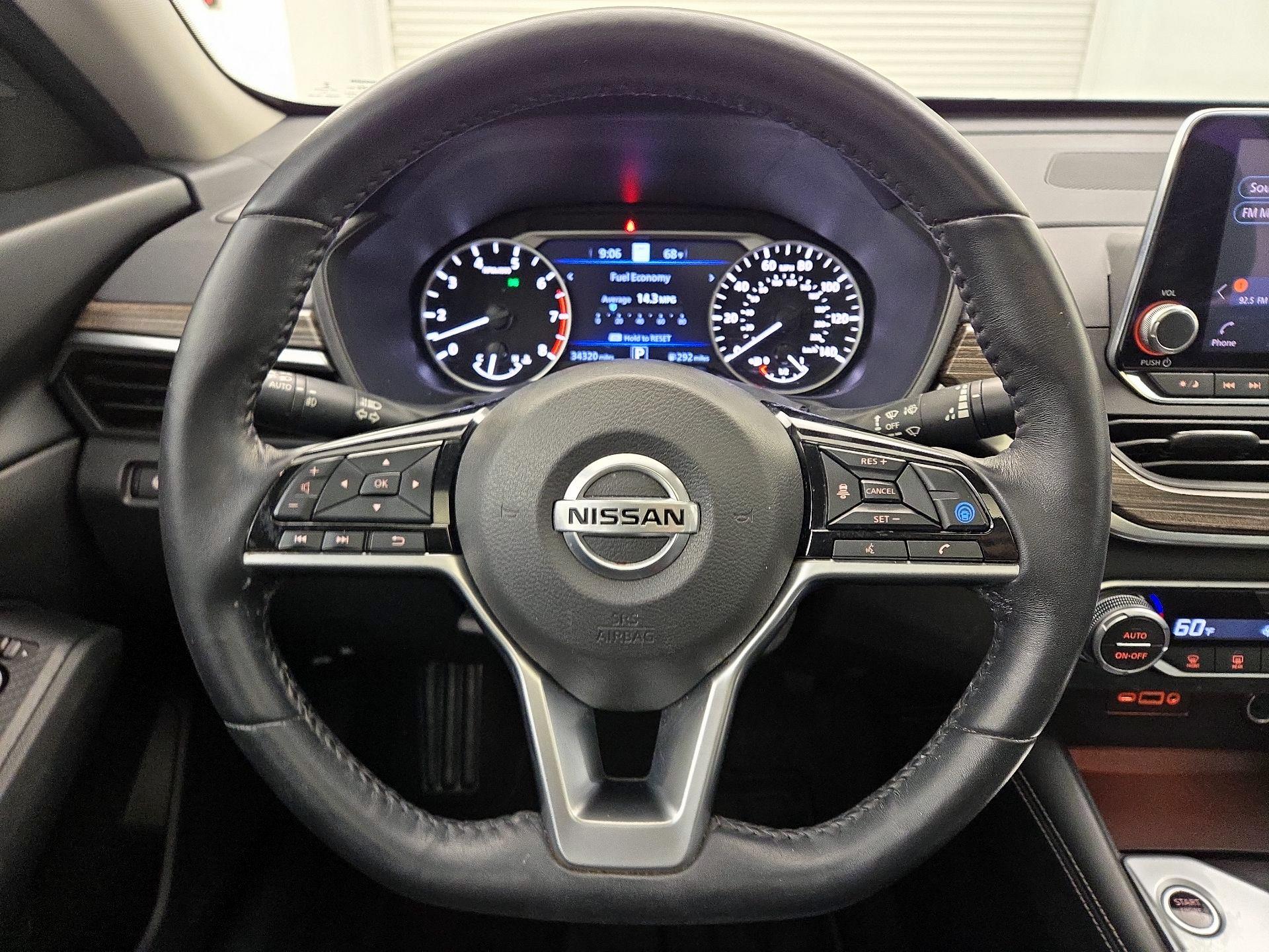 Thumbnail: 2019 Nissan Altima - 10