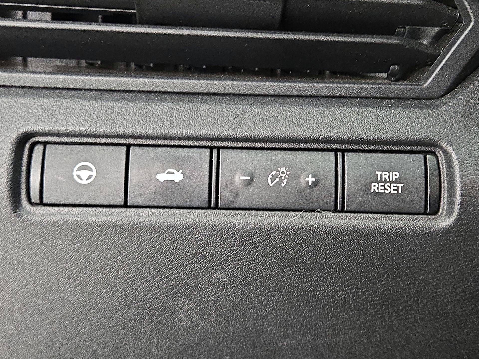 Thumbnail: 2019 Nissan Altima - 13