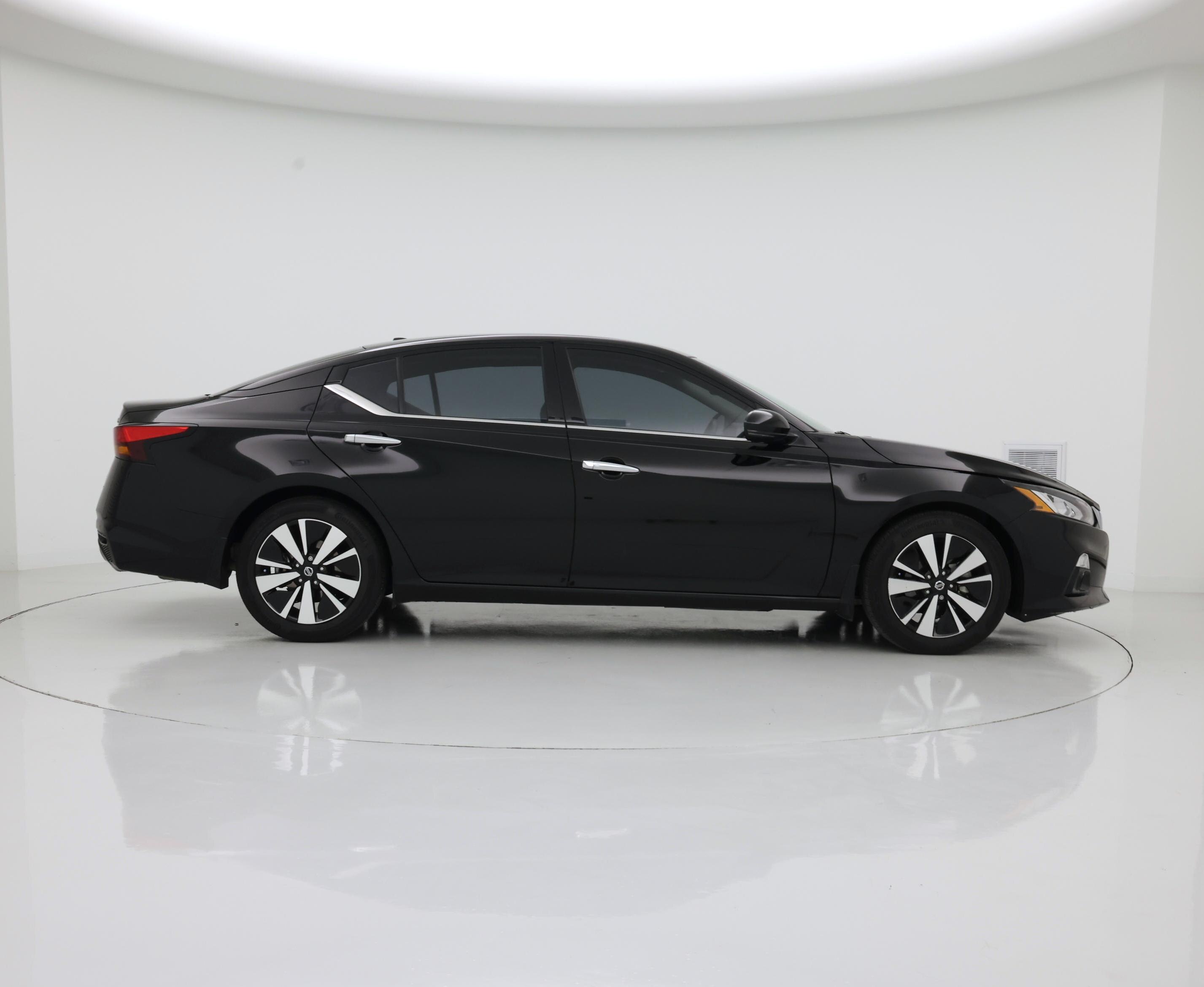 Thumbnail: 2019 Nissan Altima - 7