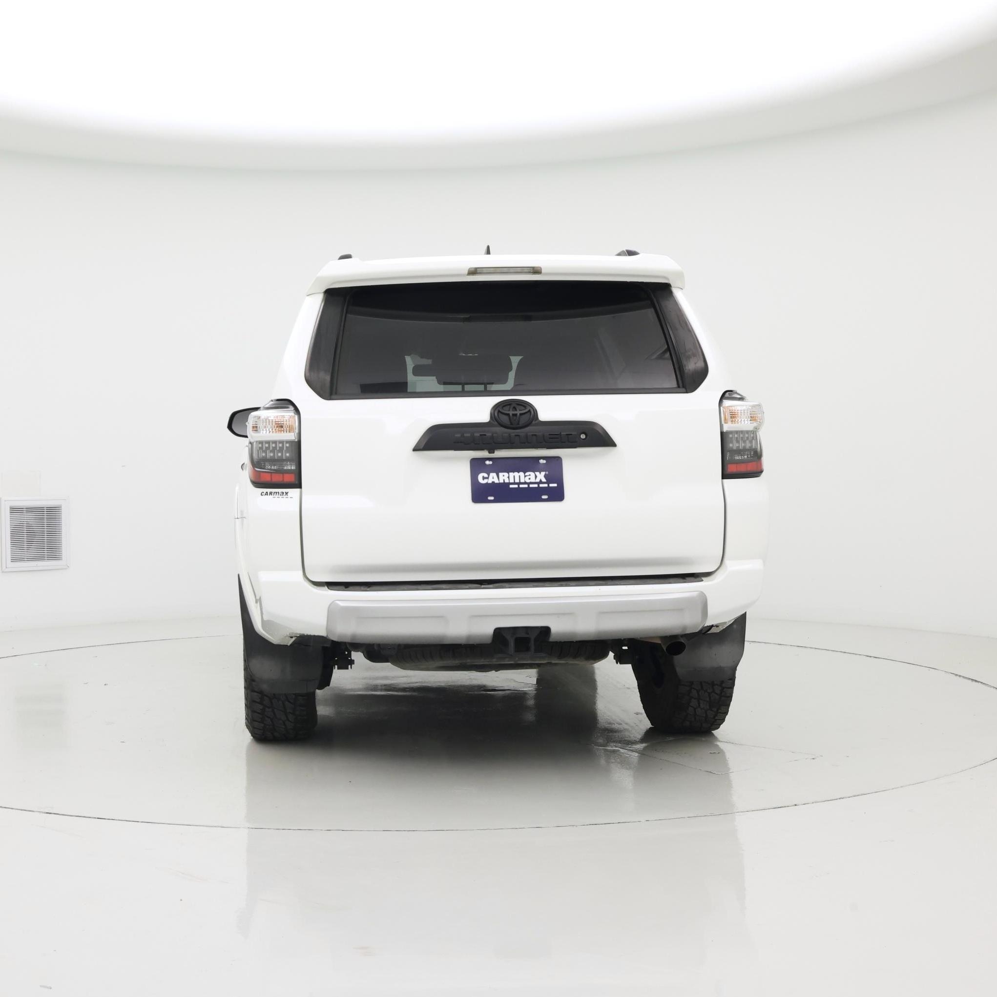 Thumbnail: 2019 Toyota 4Runner - 6
