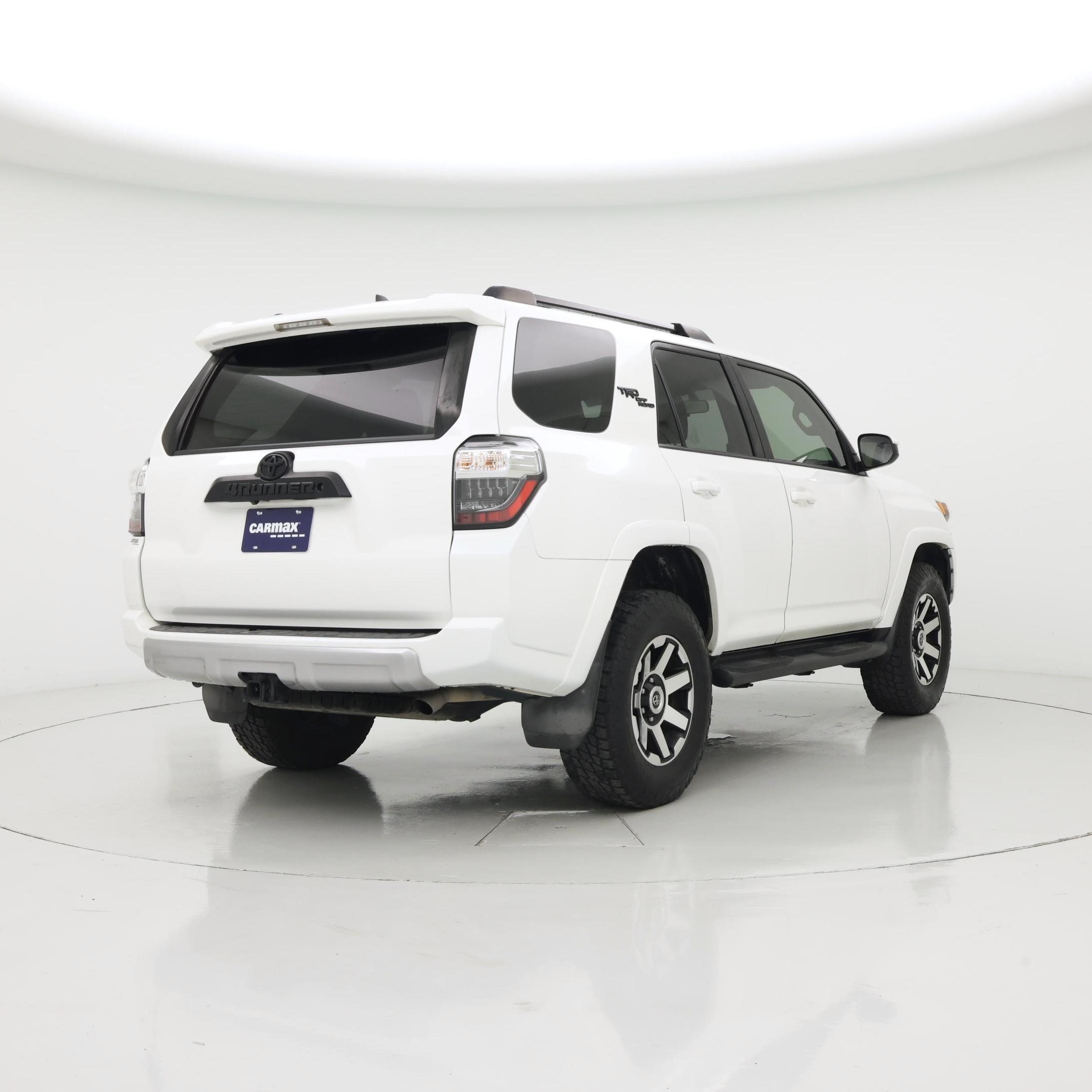 Thumbnail: 2019 Toyota 4Runner - 8