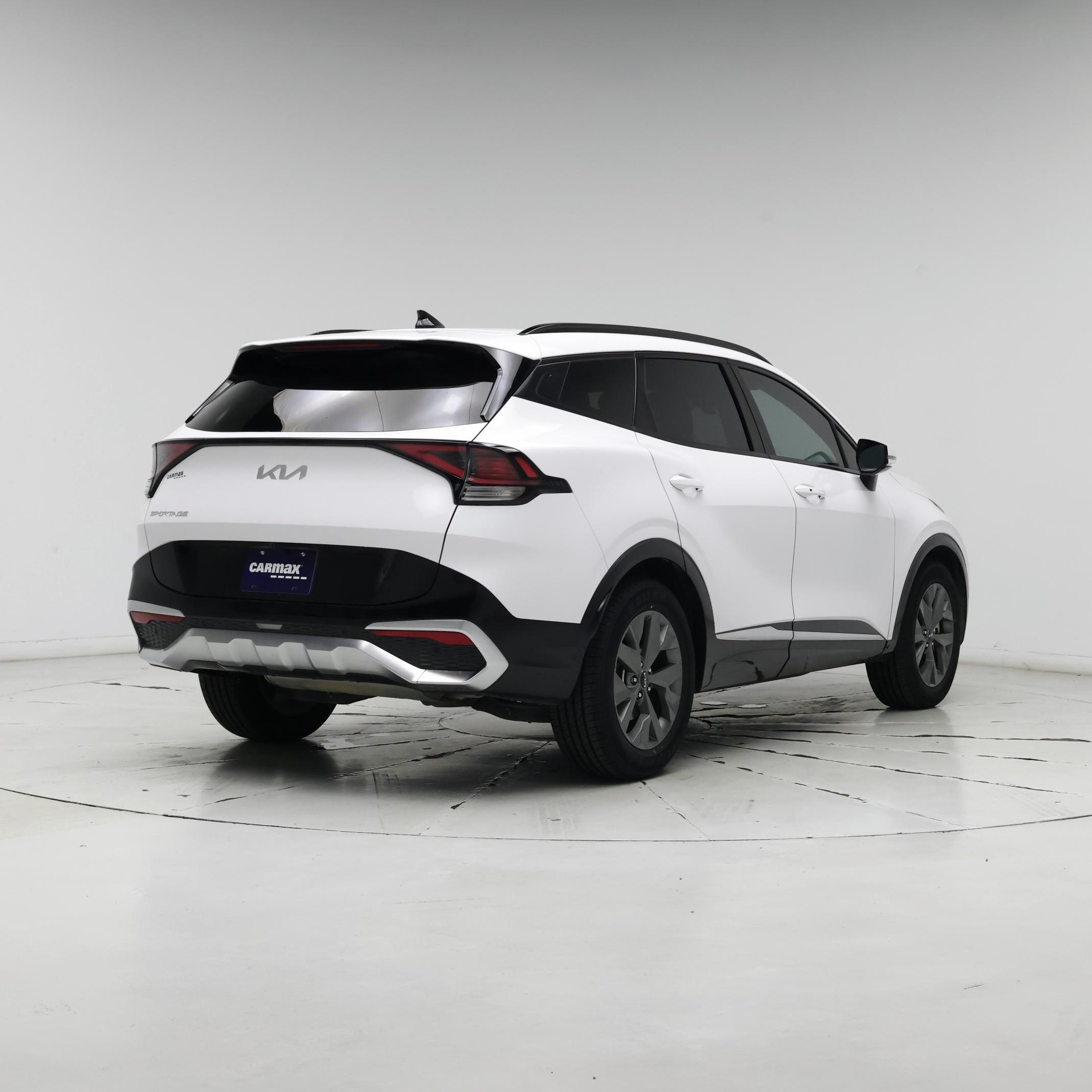 Thumbnail: 2023 Kia Sportage - 8