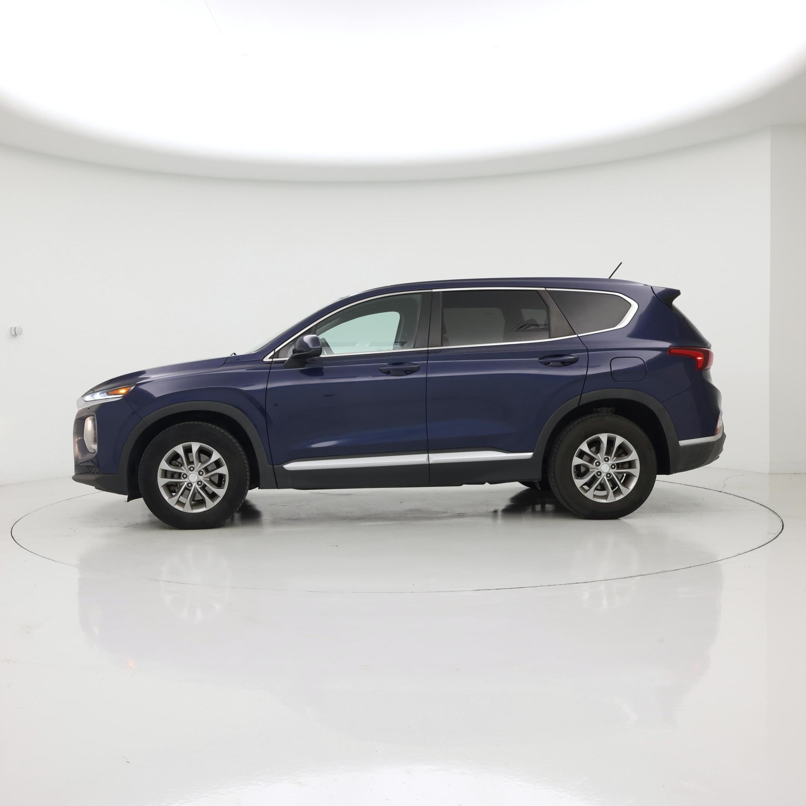 Thumbnail: 2019 Hyundai Santa Fe - 3