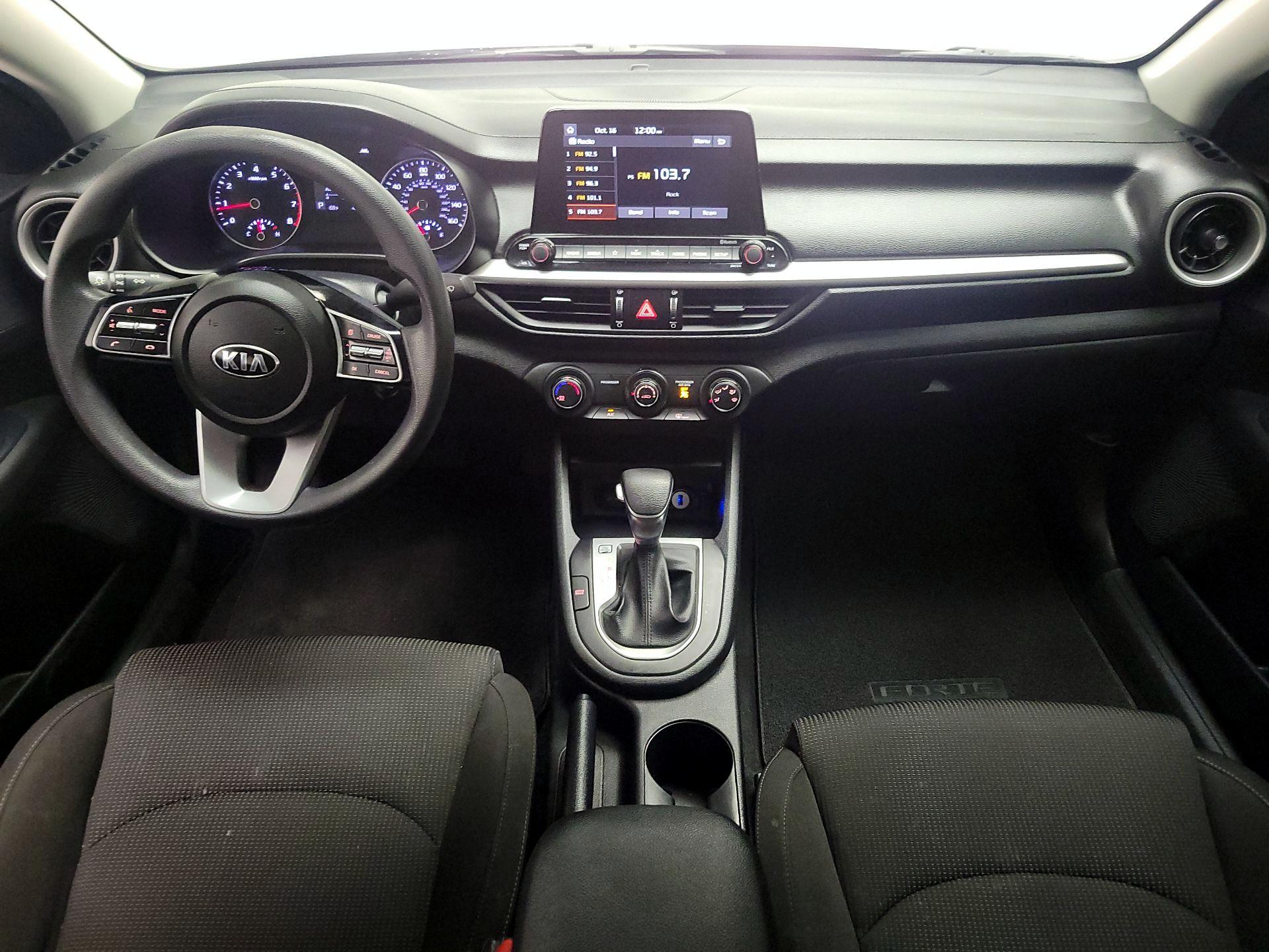 Thumbnail: 2020 Kia Forte - 9