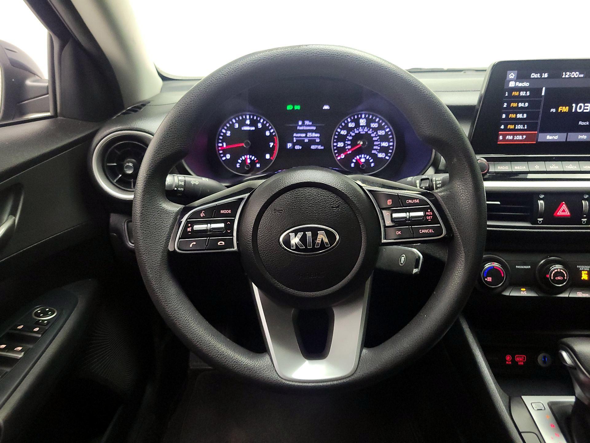 Thumbnail: 2020 Kia Forte - 10