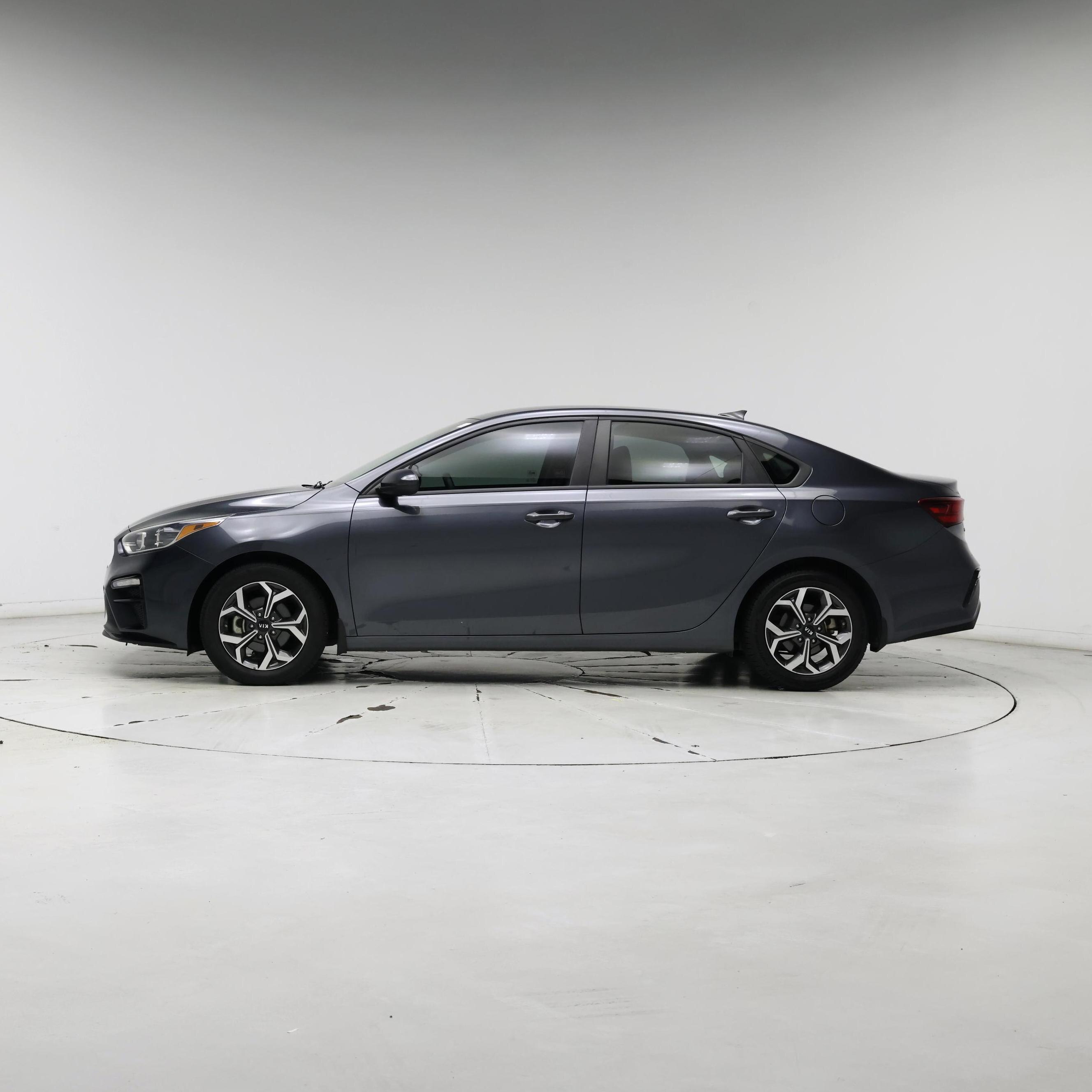 Thumbnail: 2020 Kia Forte - 3