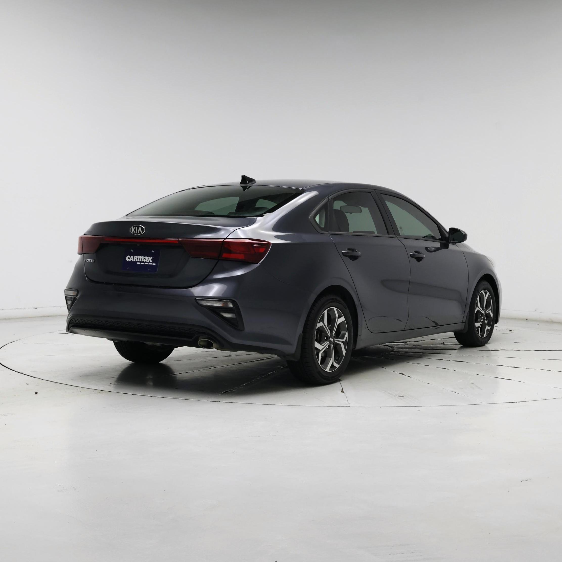 Thumbnail: 2020 Kia Forte - 8