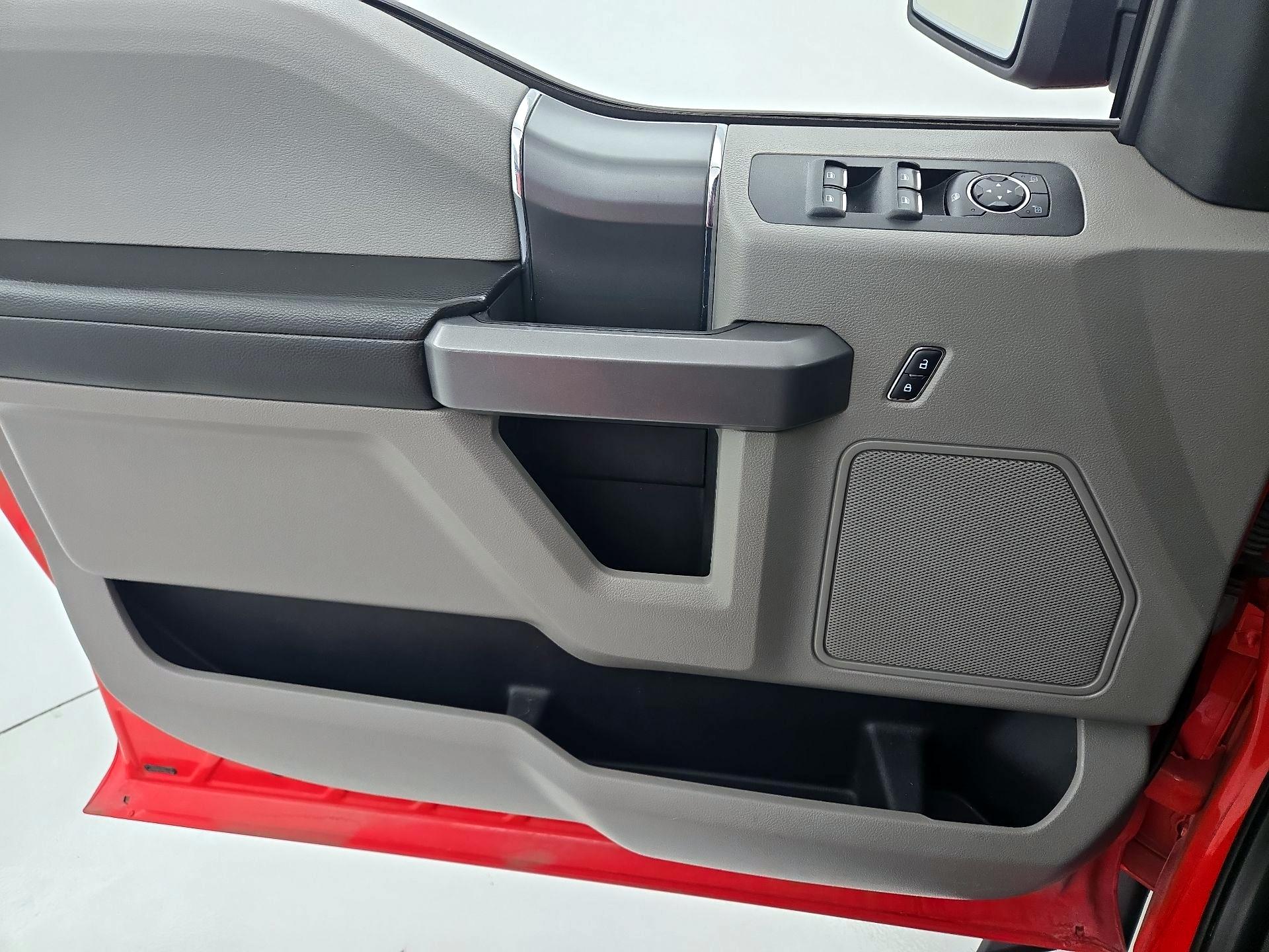 Thumbnail: 2016 Ford F-150 - 12