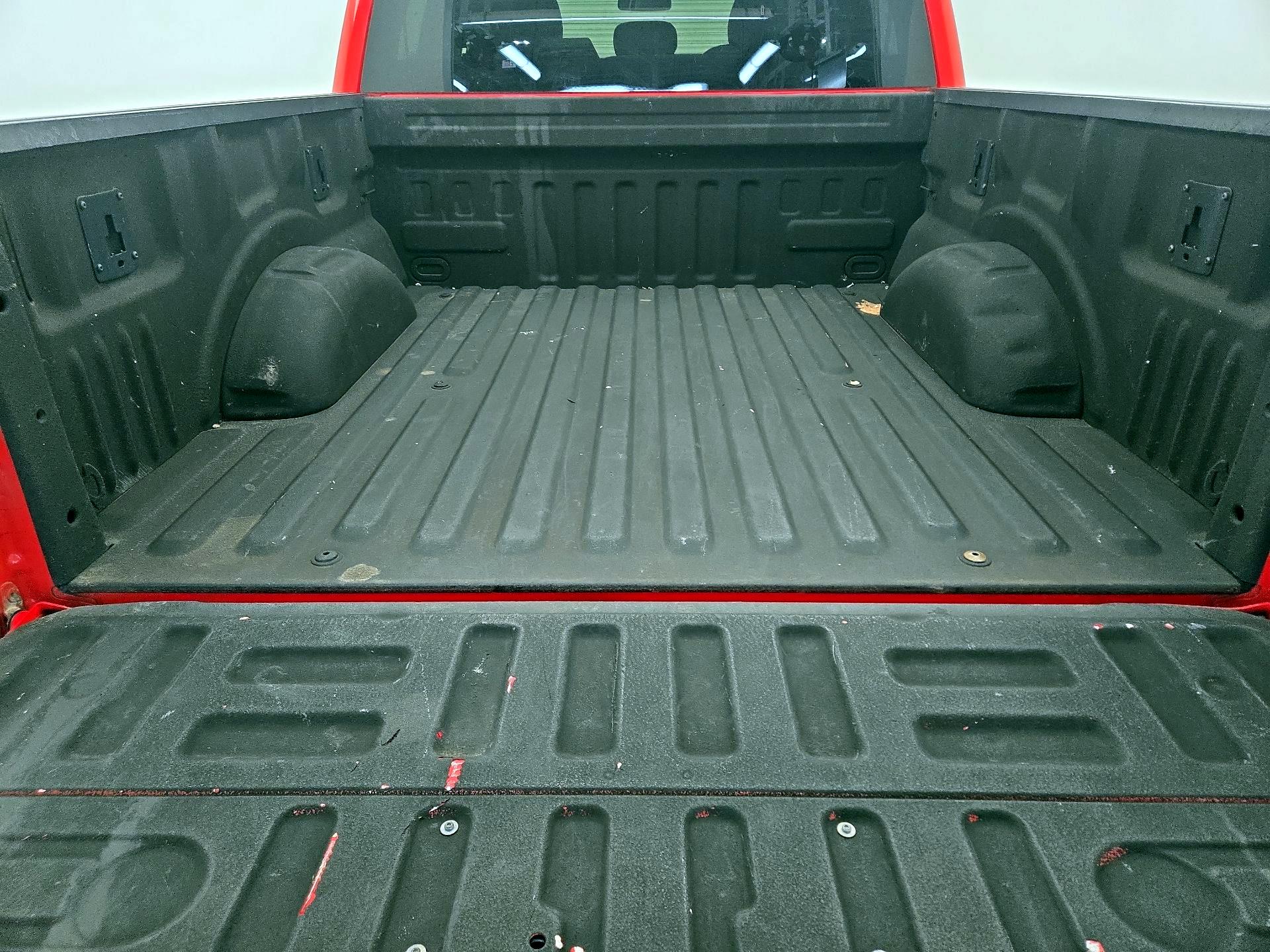 Thumbnail: 2016 Ford F-150 - 19