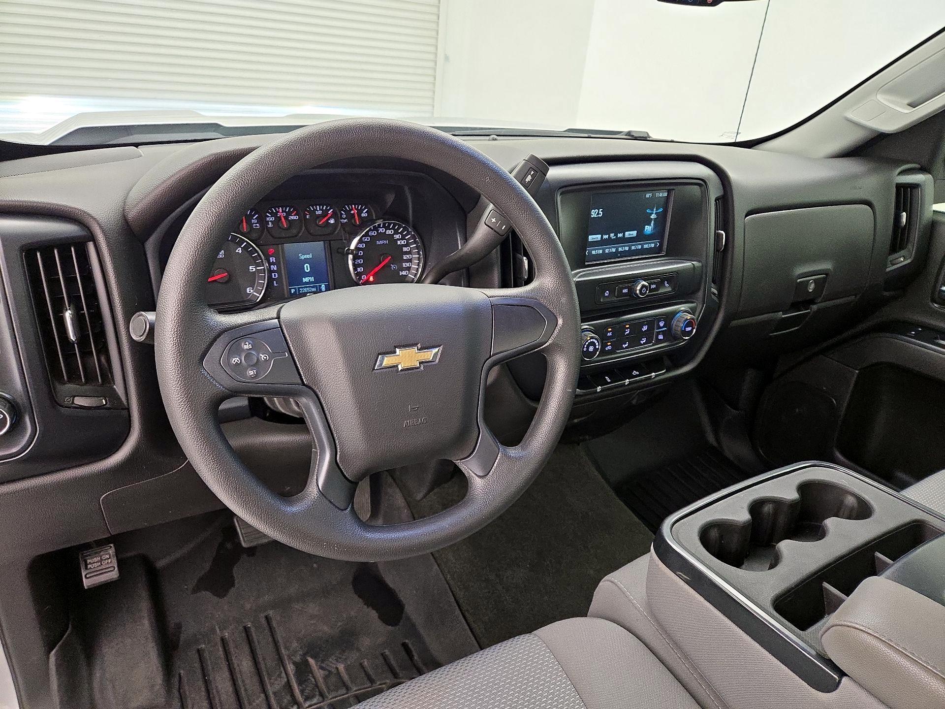 Thumbnail: 2017 Chevrolet Silverado 1500 - 9