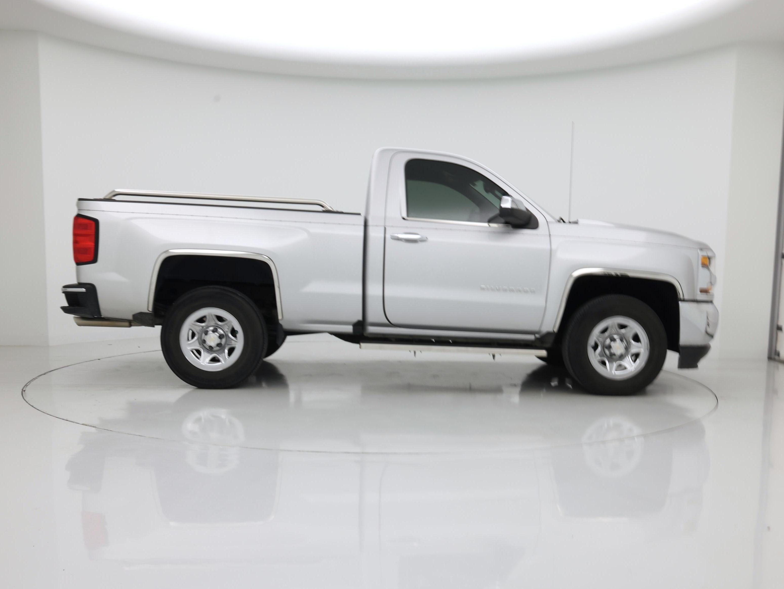 Thumbnail: 2017 Chevrolet Silverado 1500 - 7