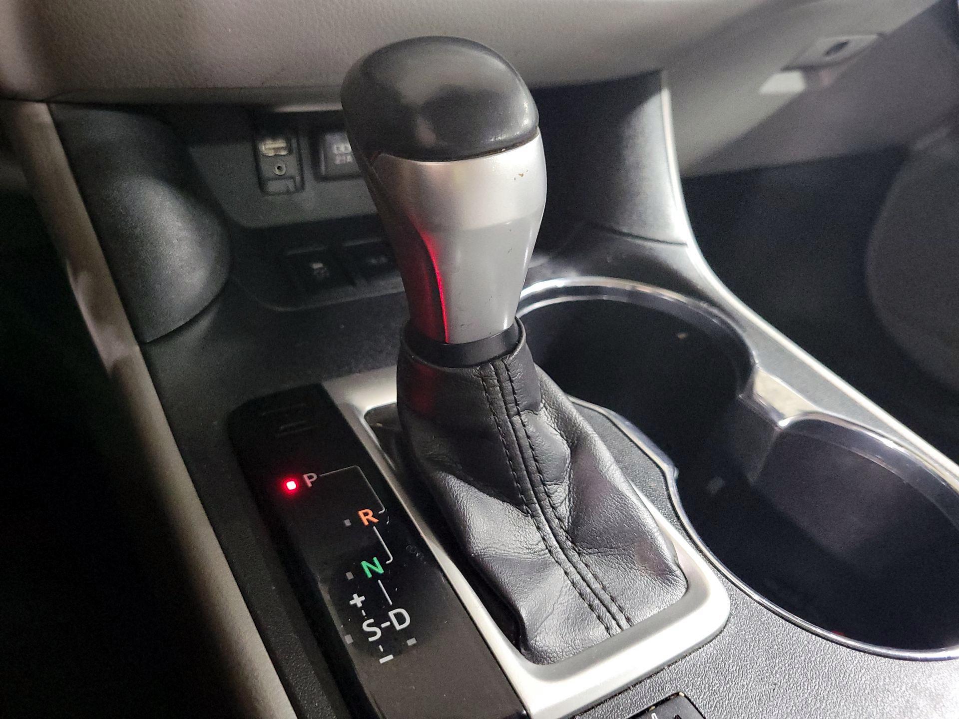 Thumbnail: 2018 Toyota Highlander - 16