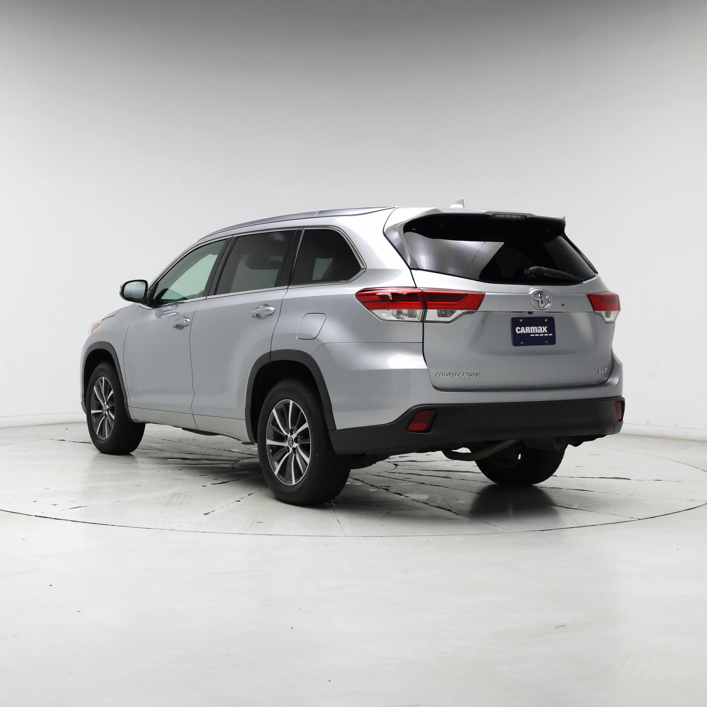 Thumbnail: 2018 Toyota Highlander - 2