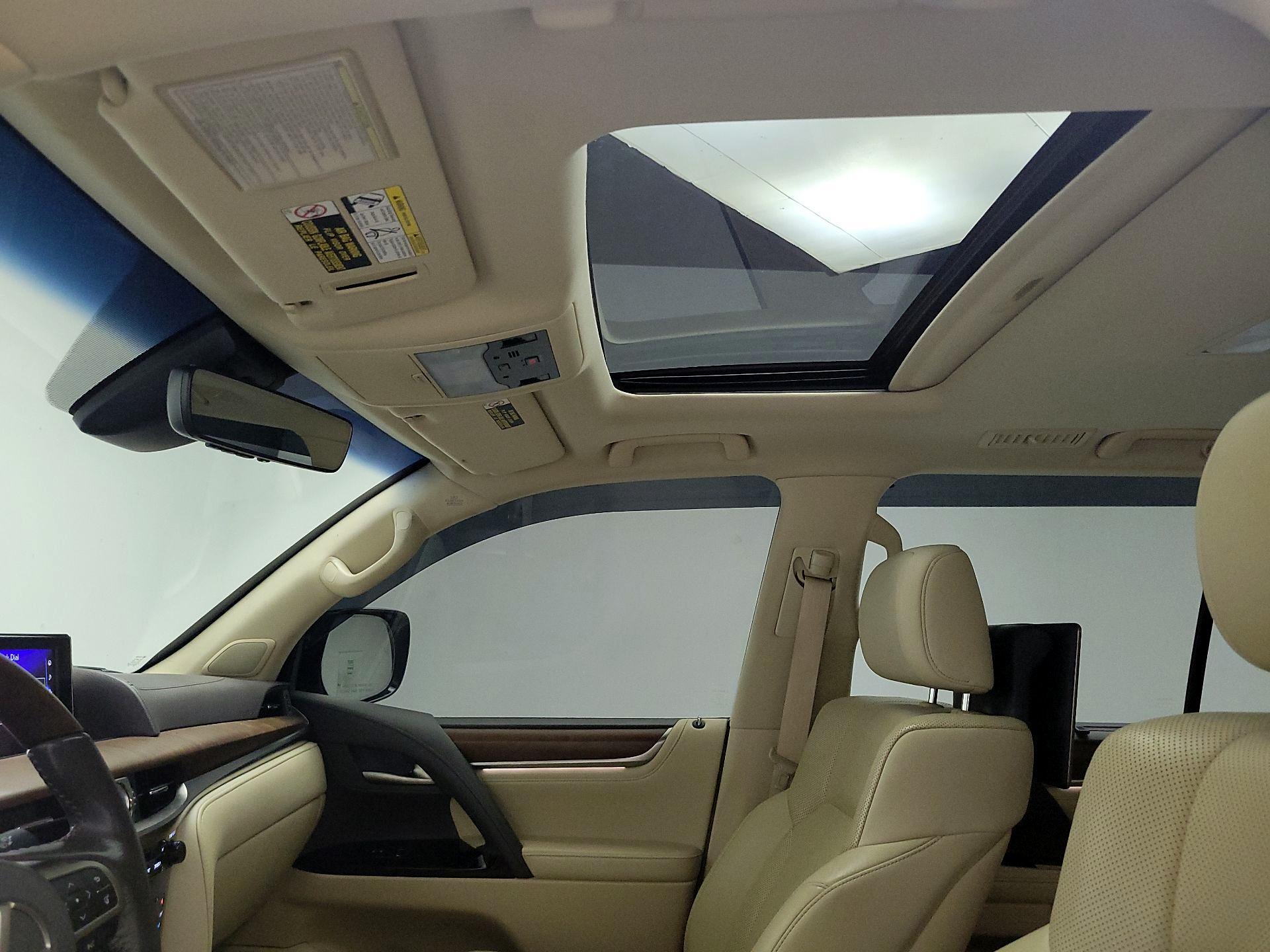 Thumbnail: 2017 Lexus LX - 18