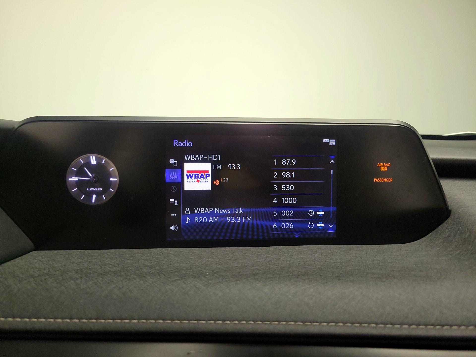Thumbnail: 2022 Lexus UX - 15
