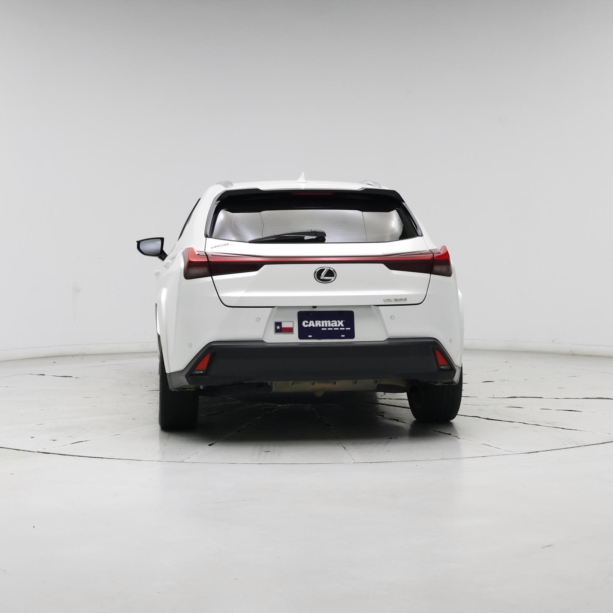 Thumbnail: 2022 Lexus UX - 6
