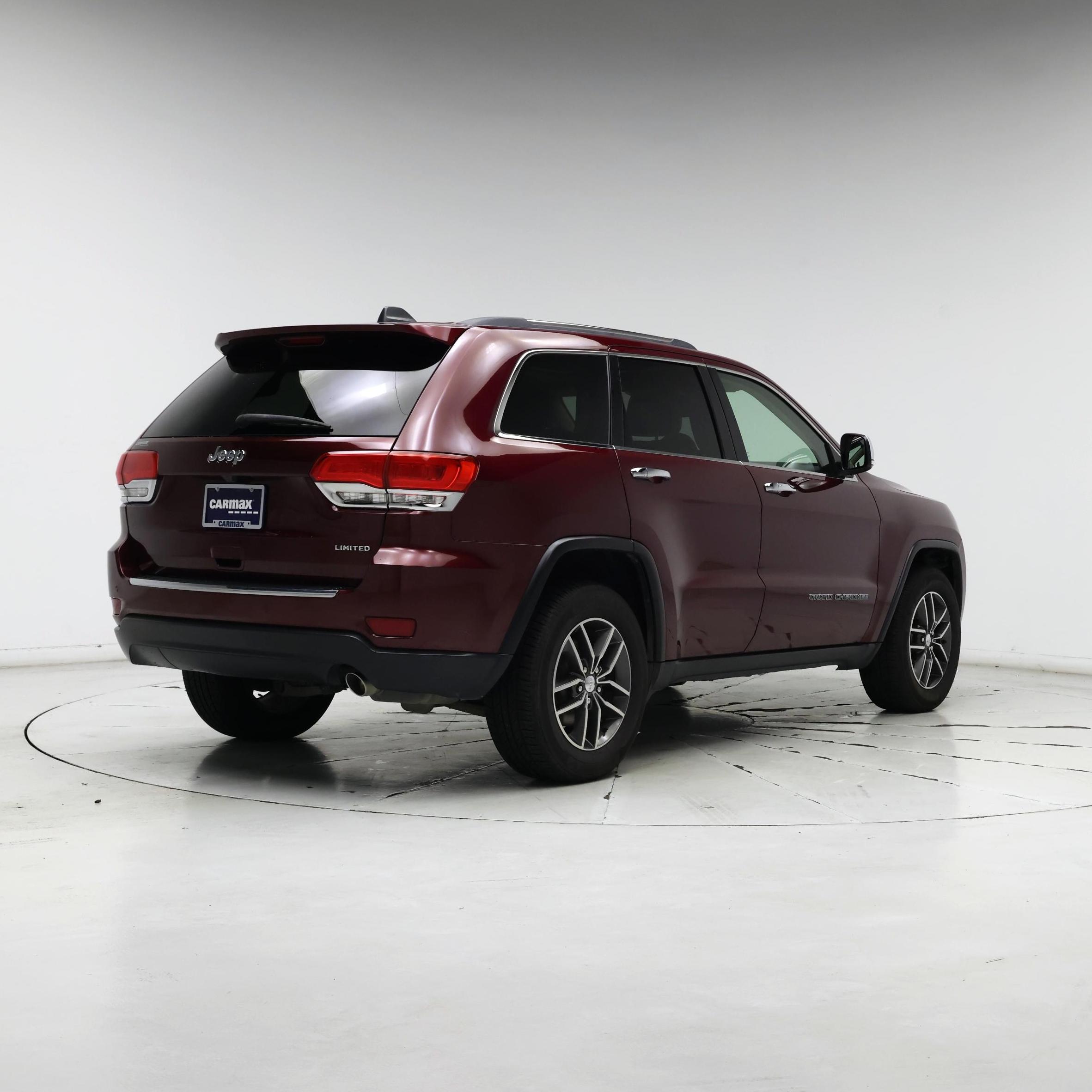 Thumbnail: 2017 Jeep Grand Cherokee - 8