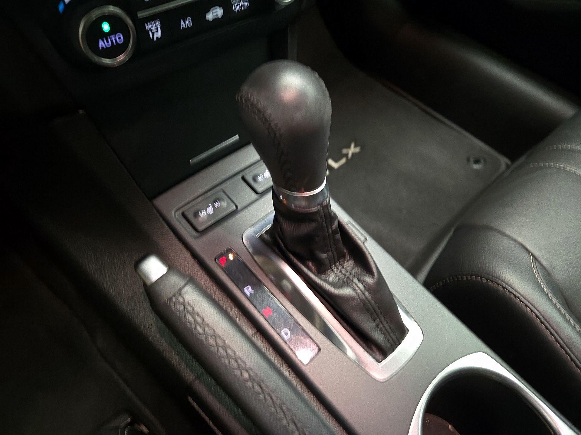 Thumbnail: 2020 Acura ILX - 17