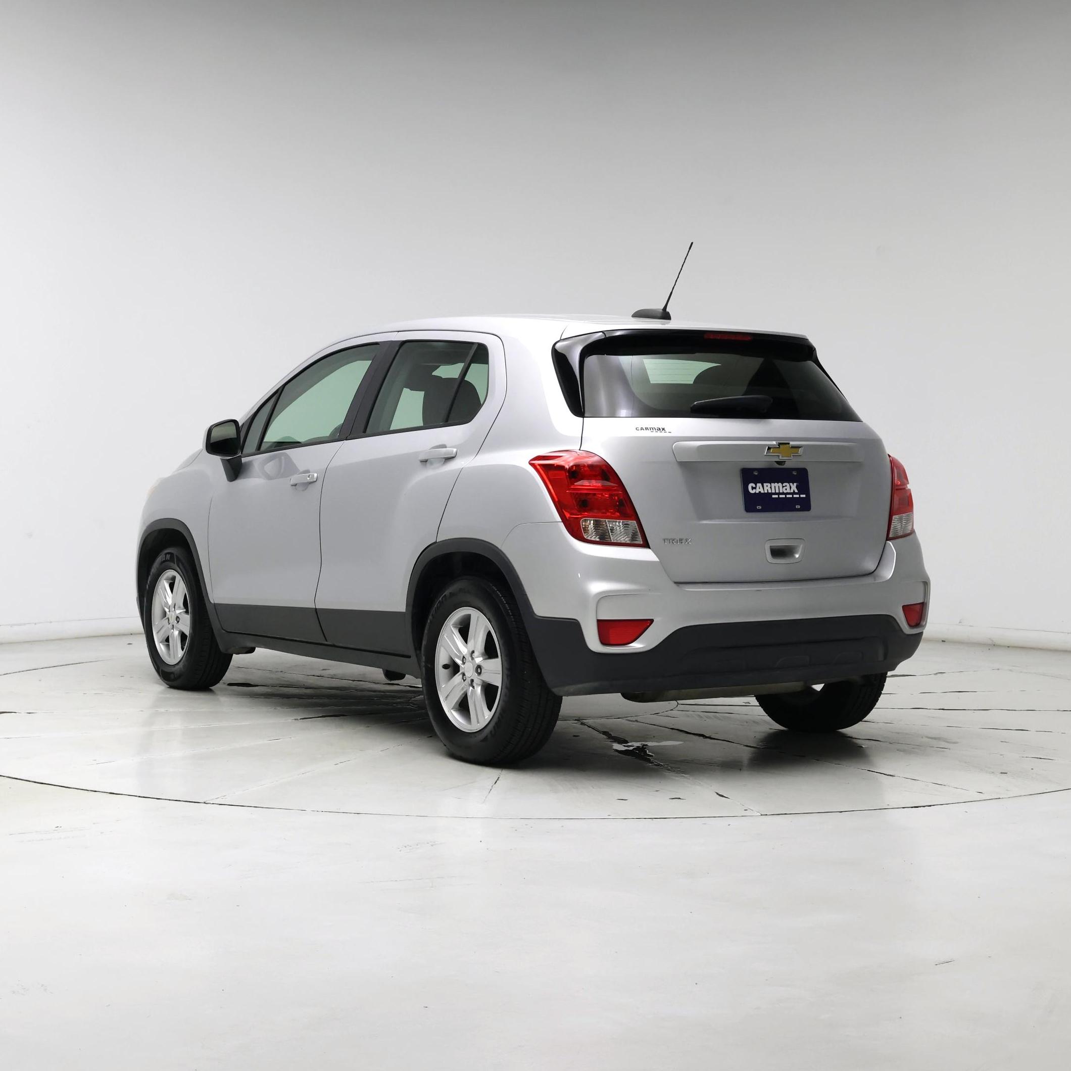 Thumbnail: 2019 Chevrolet Trax - 2
