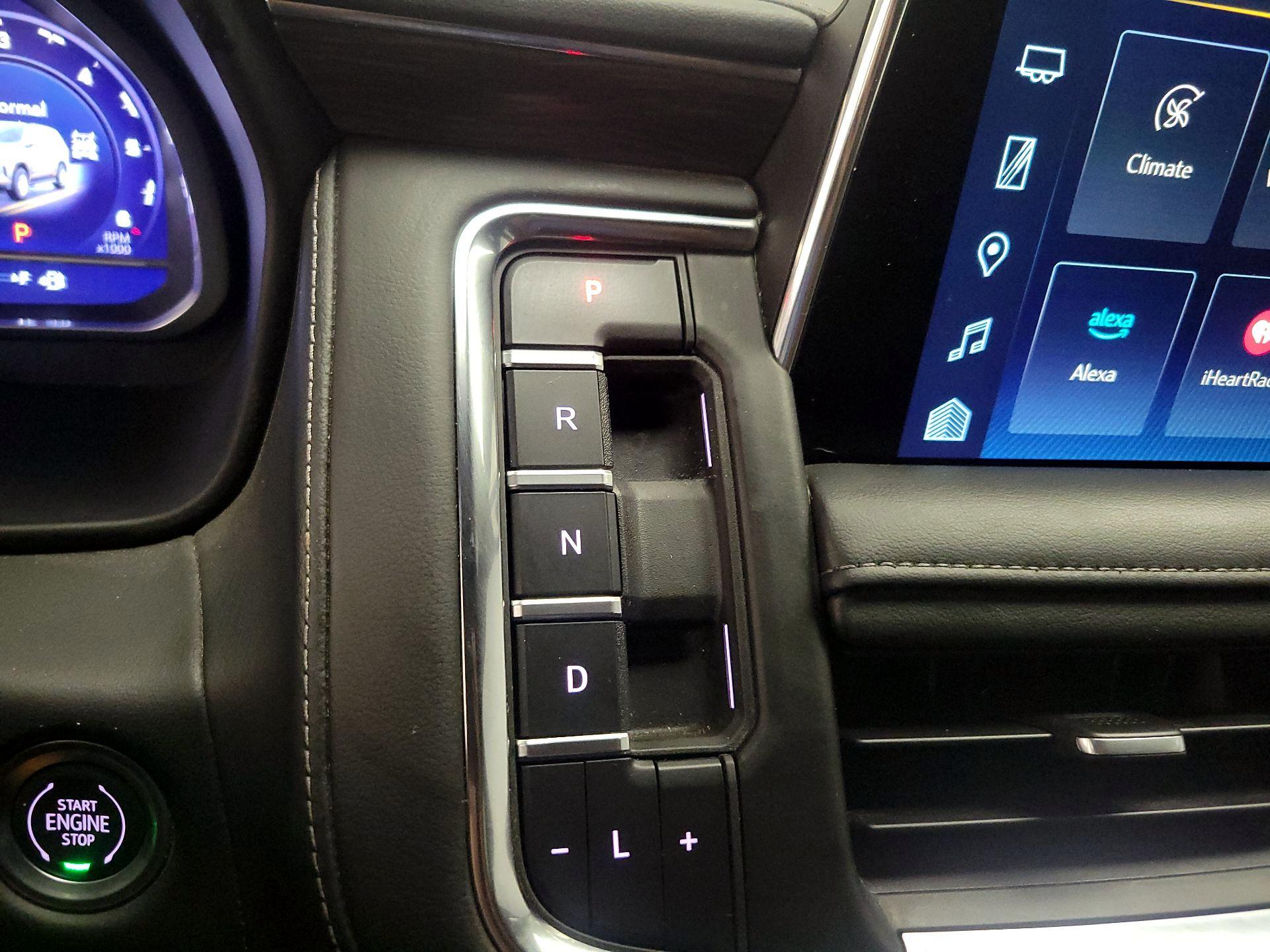 Thumbnail: 2022 Chevrolet Suburban - 18