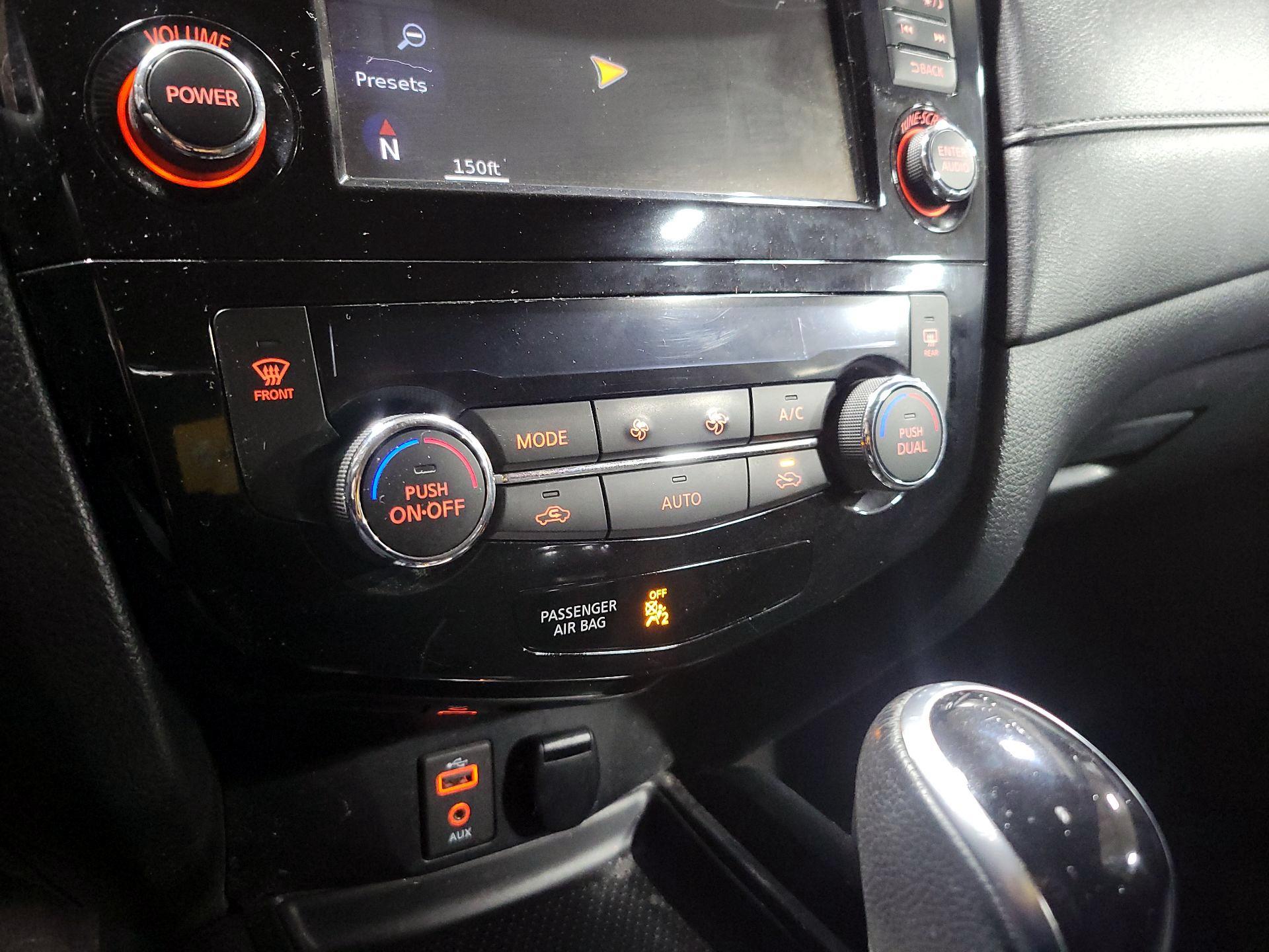 Thumbnail: 2017 Nissan Rogue - 17