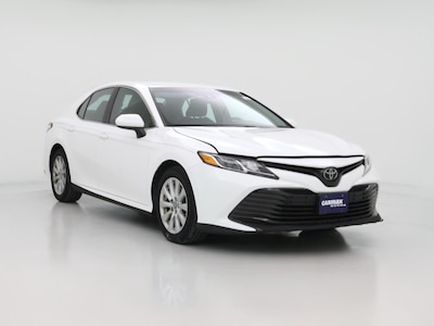 White 2018 Toyota Camry LE