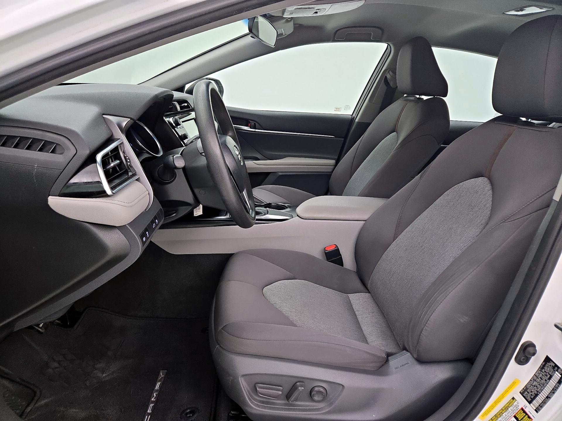 Thumbnail: 2018 Toyota Camry - 11