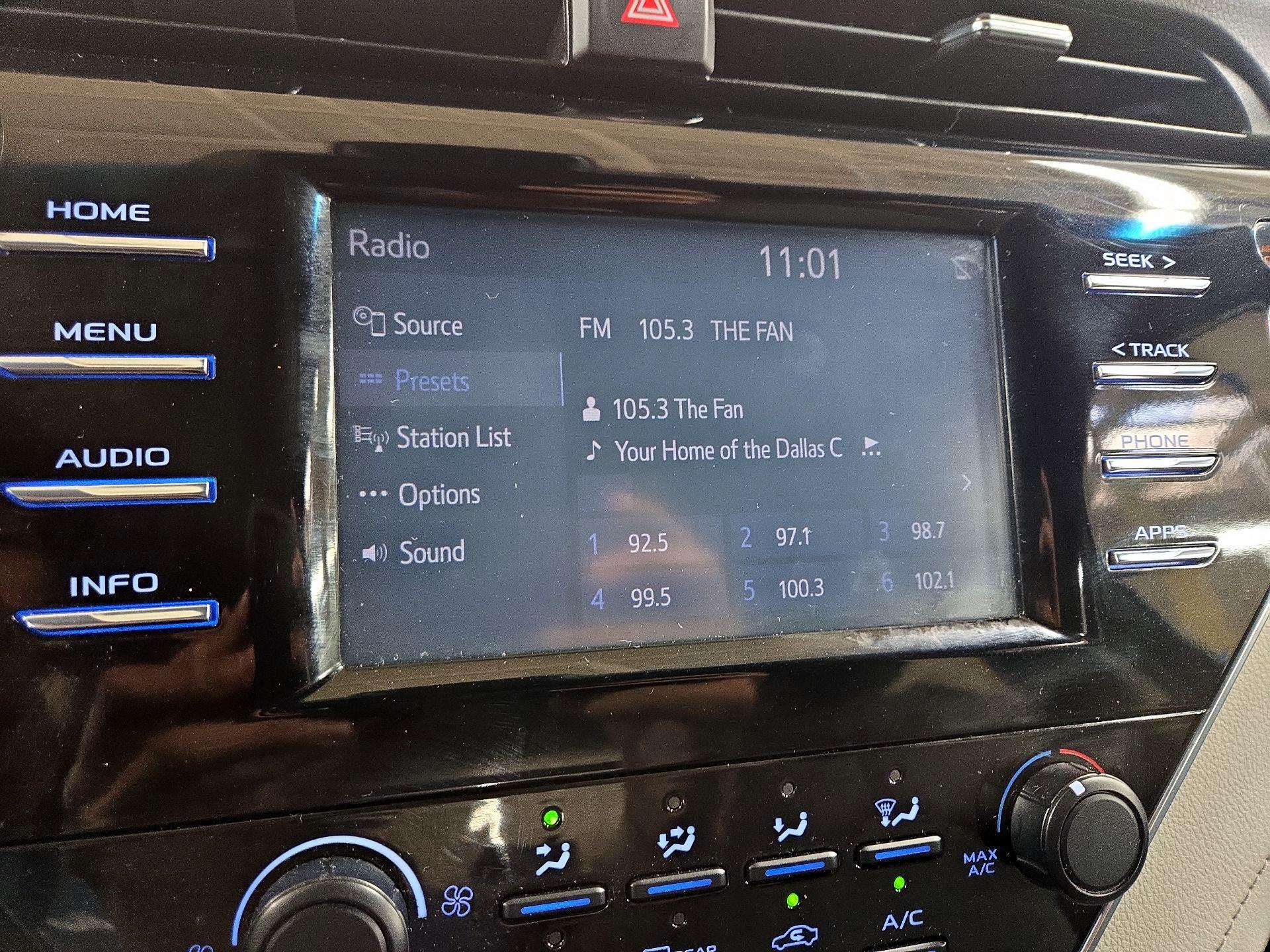 Thumbnail: 2018 Toyota Camry - 15