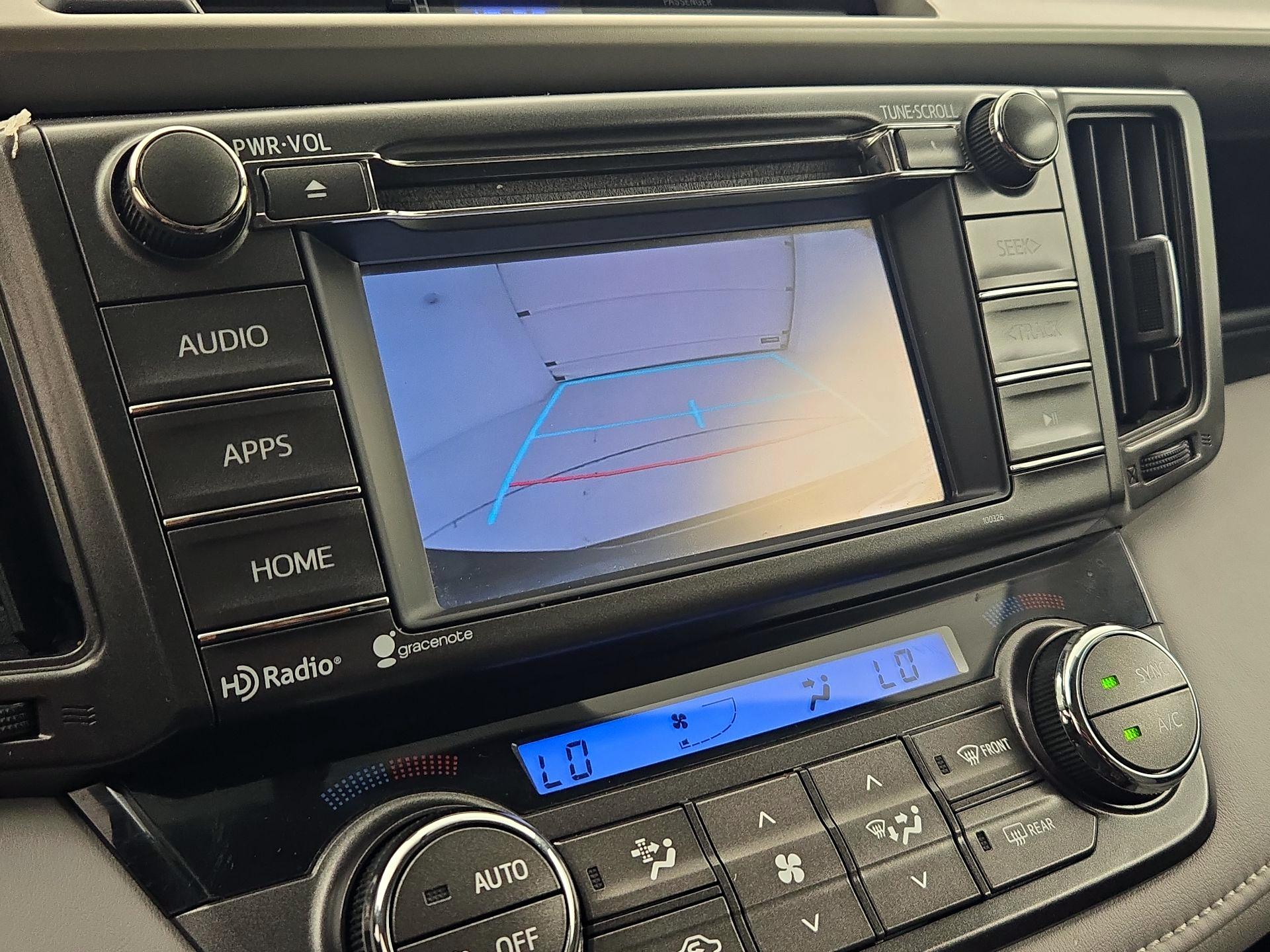 Thumbnail: 2015 Toyota RAV4 - 14