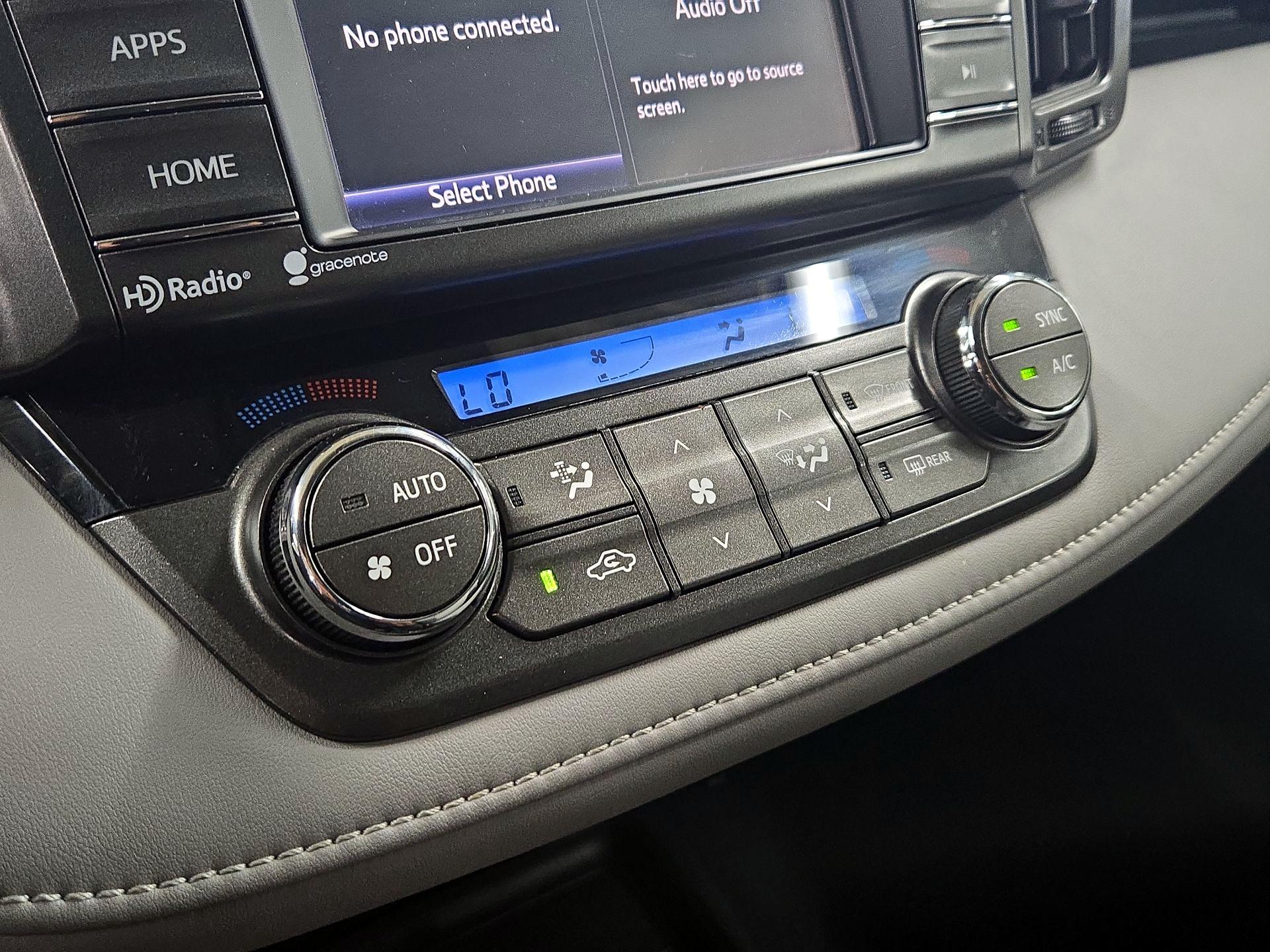 Thumbnail: 2015 Toyota RAV4 - 16