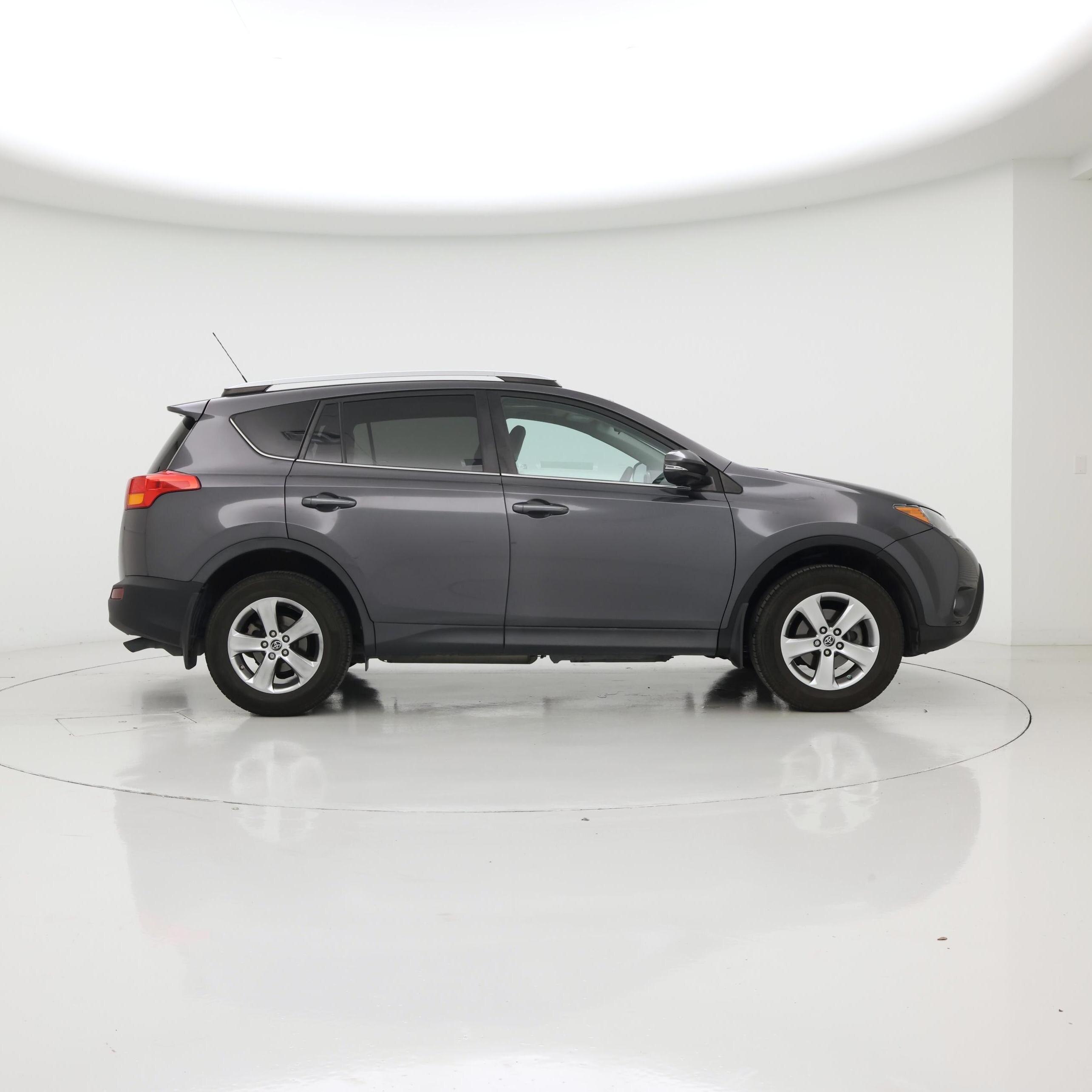 Thumbnail: 2015 Toyota RAV4 - 7