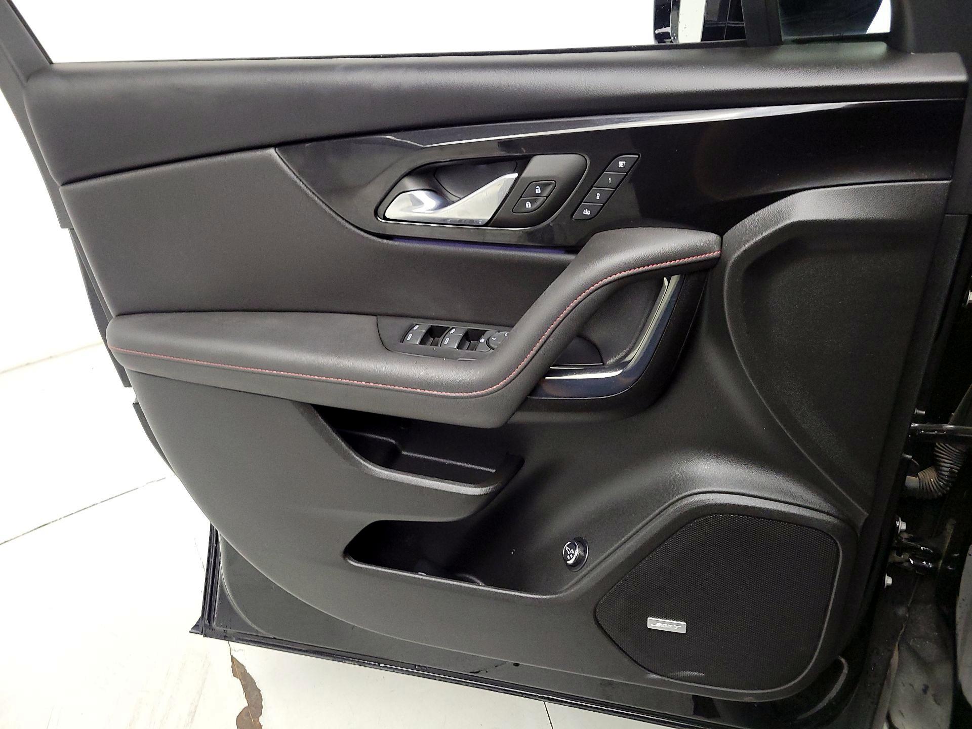 Thumbnail: 2023 Chevrolet Blazer - 12