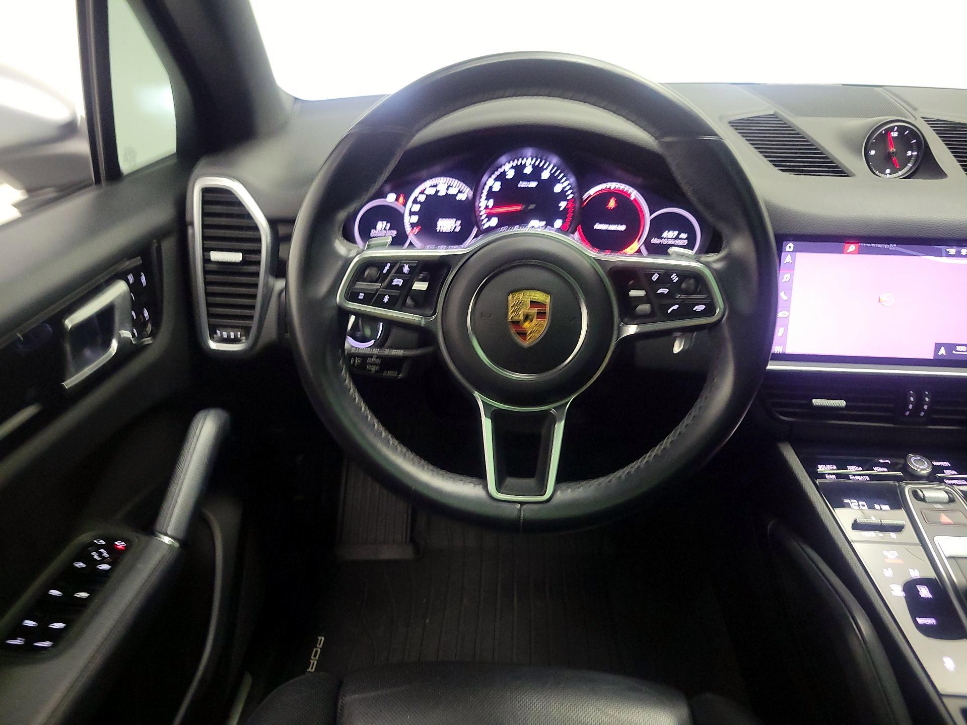 Thumbnail: 2020 Porsche Cayenne - 10