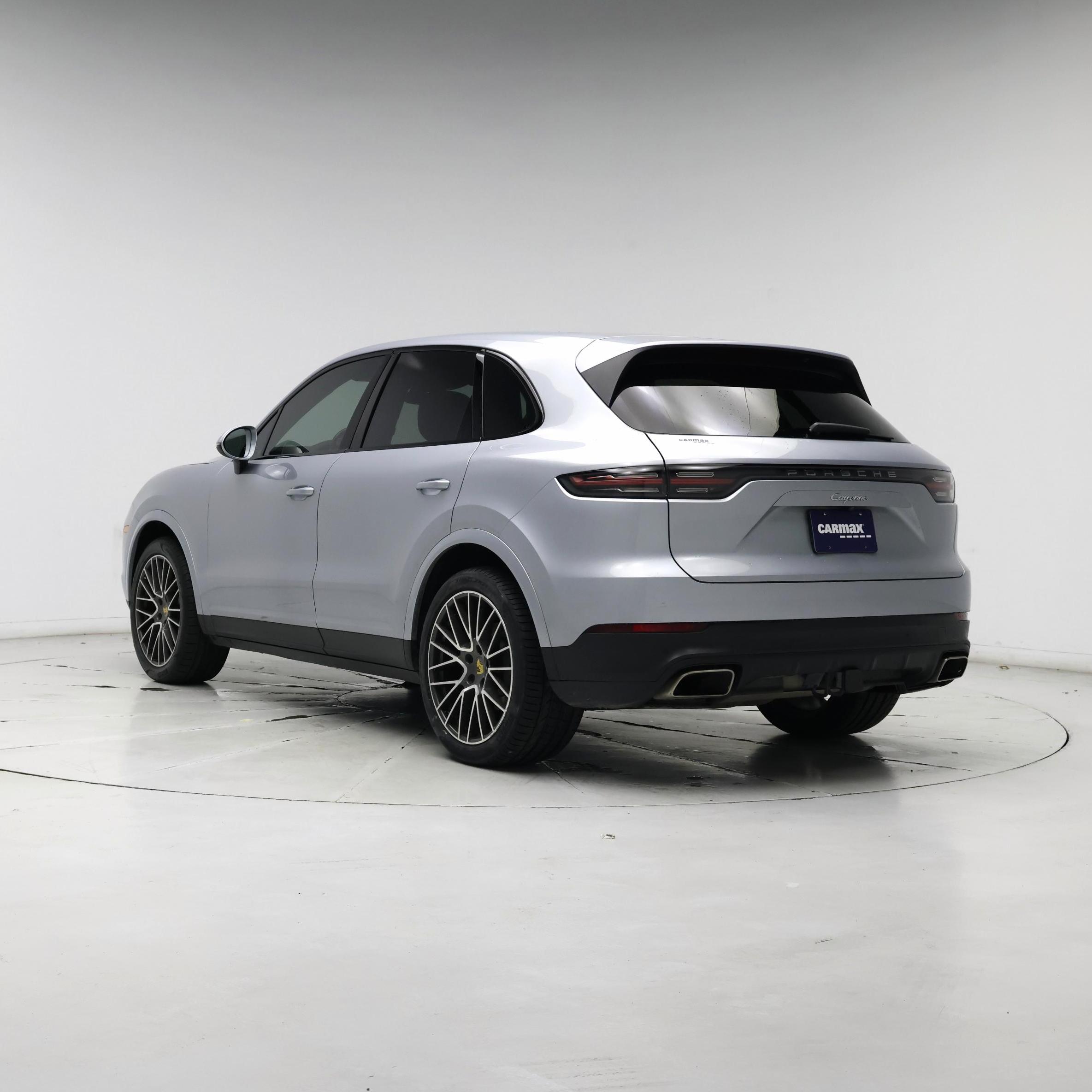 Thumbnail: 2020 Porsche Cayenne - 2