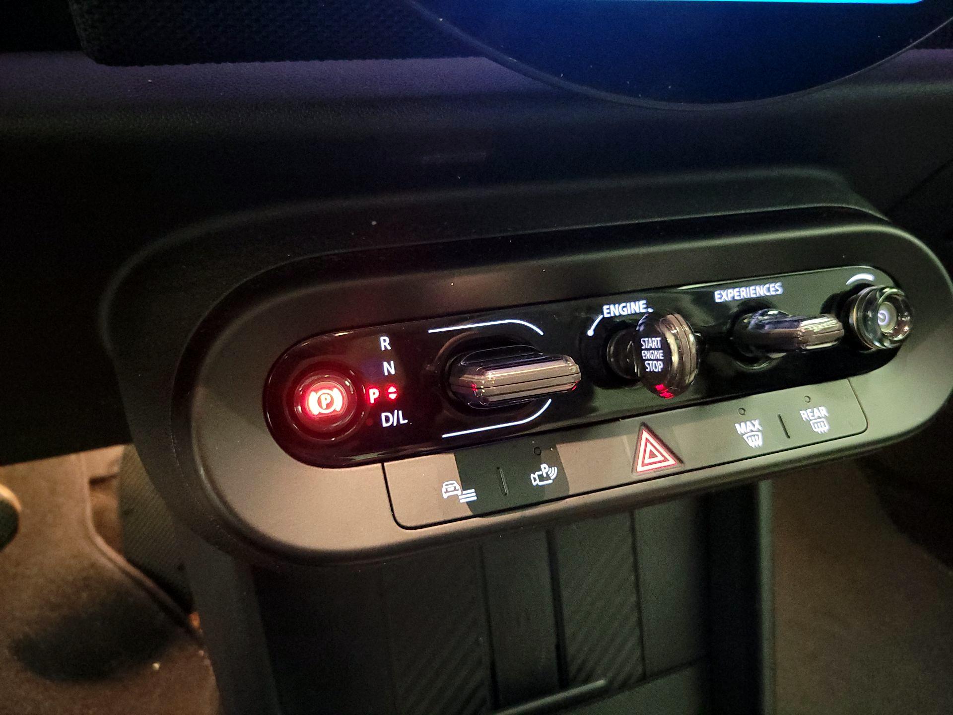 Thumbnail: 2025 MINI Cooper Hardtop - 17