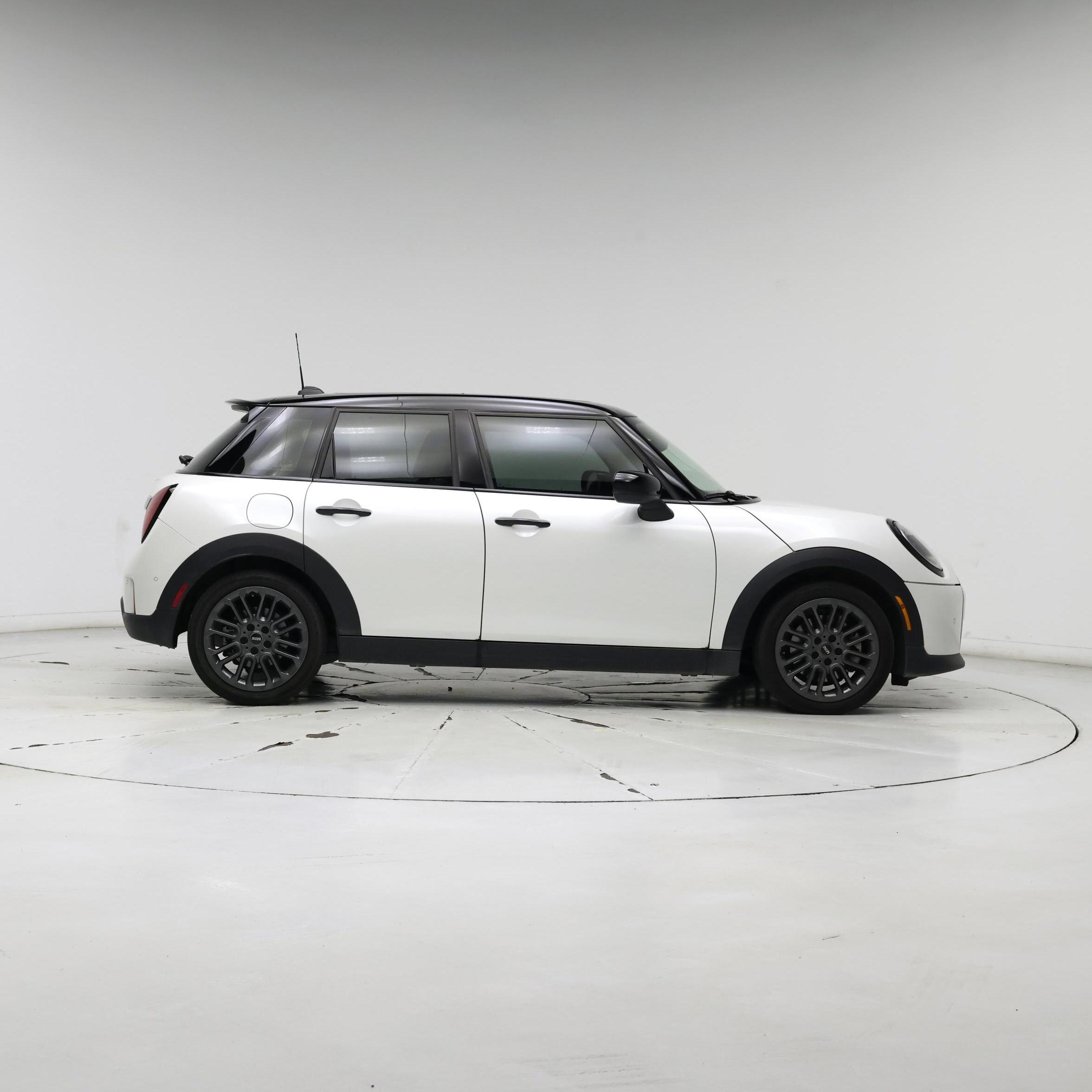 Thumbnail: 2025 MINI Cooper Hardtop - 7