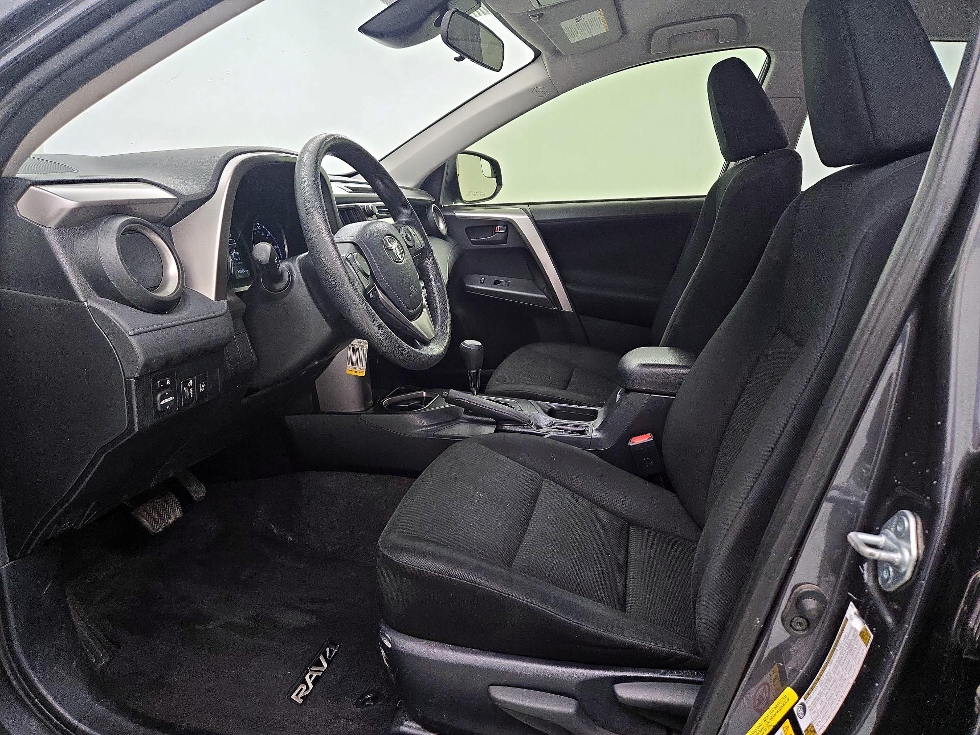 Thumbnail: 2017 Toyota RAV4 - 11