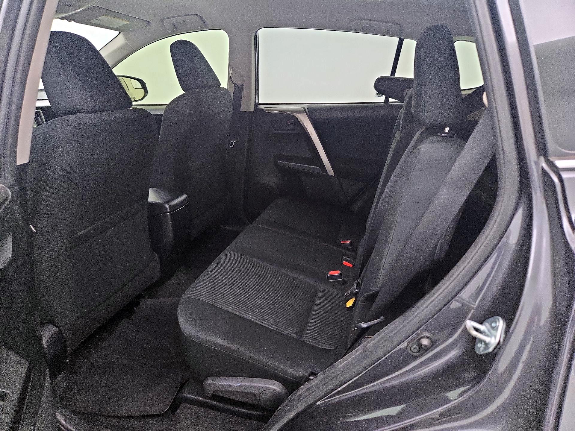 Thumbnail: 2017 Toyota RAV4 - 19