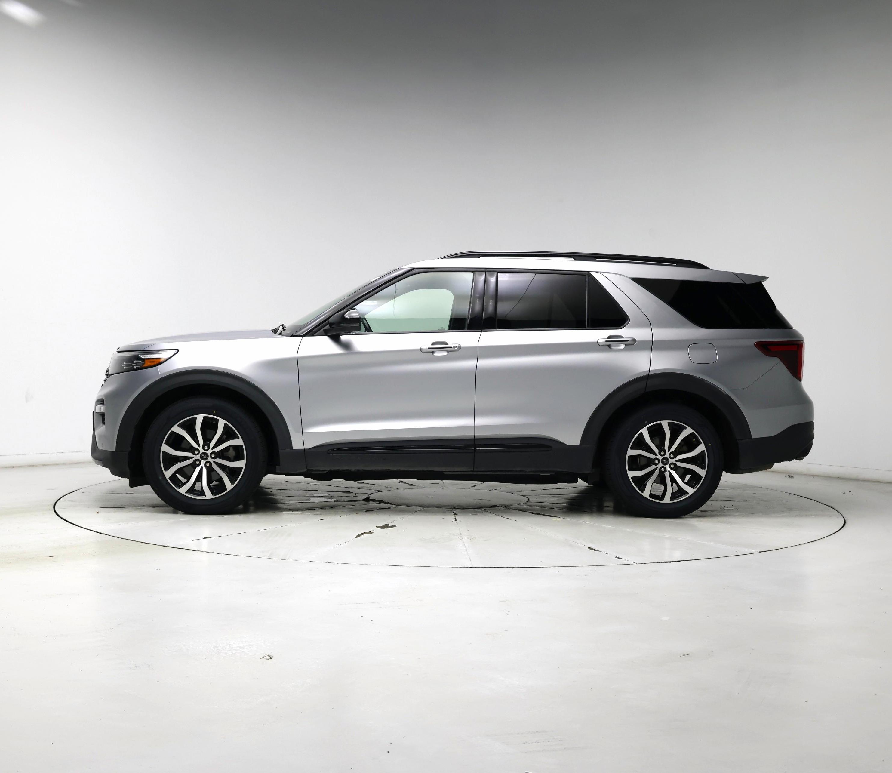 Thumbnail: 2020 Ford Explorer - 3