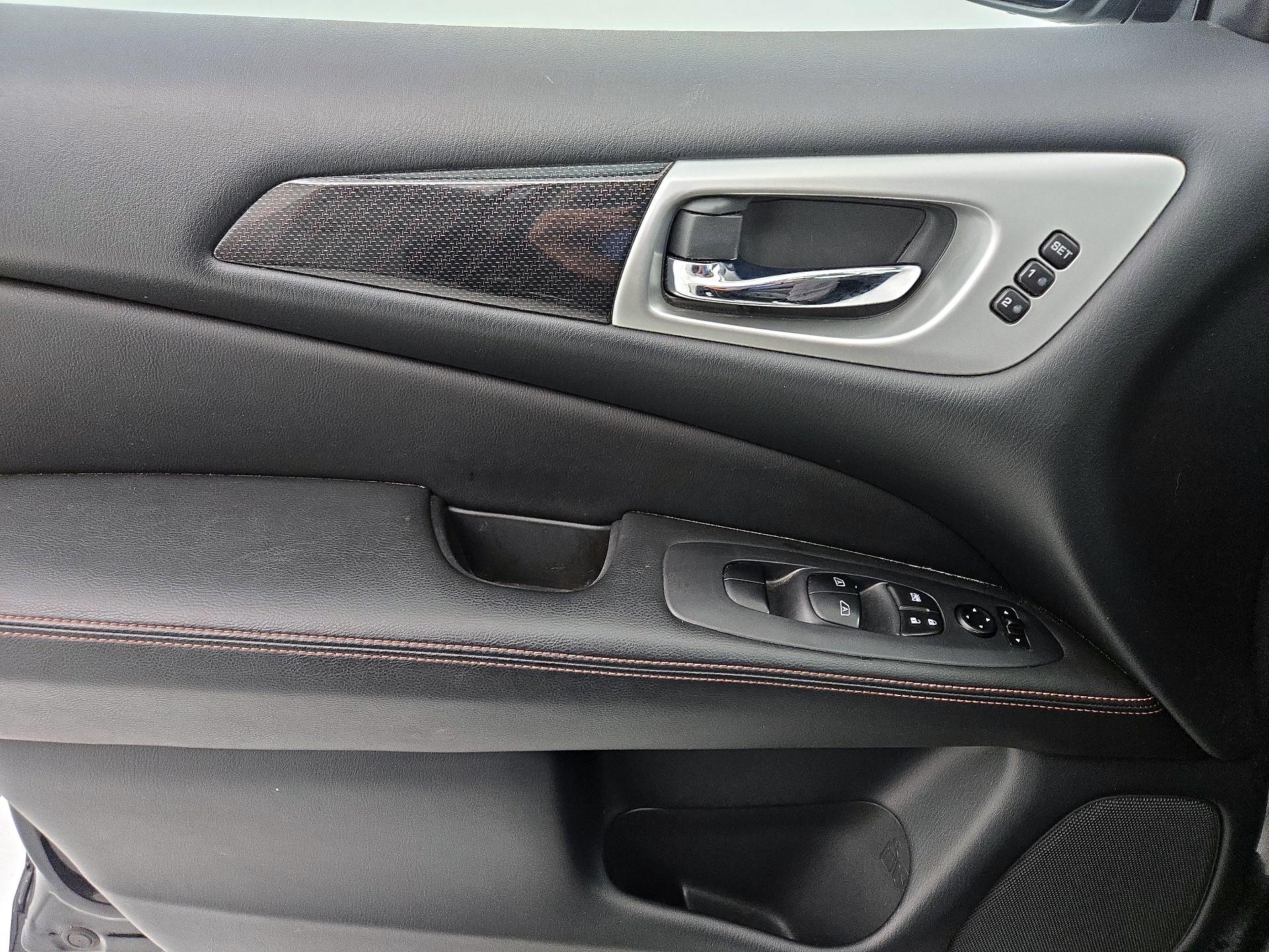 Thumbnail: 2020 Nissan Pathfinder - 12