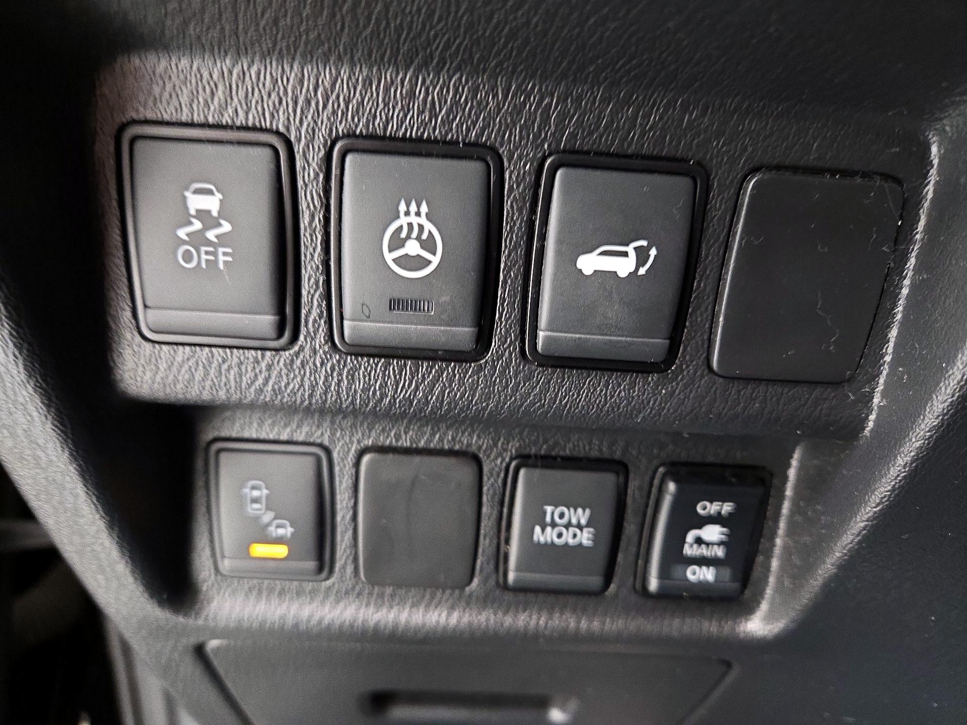 Thumbnail: 2020 Nissan Pathfinder - 13