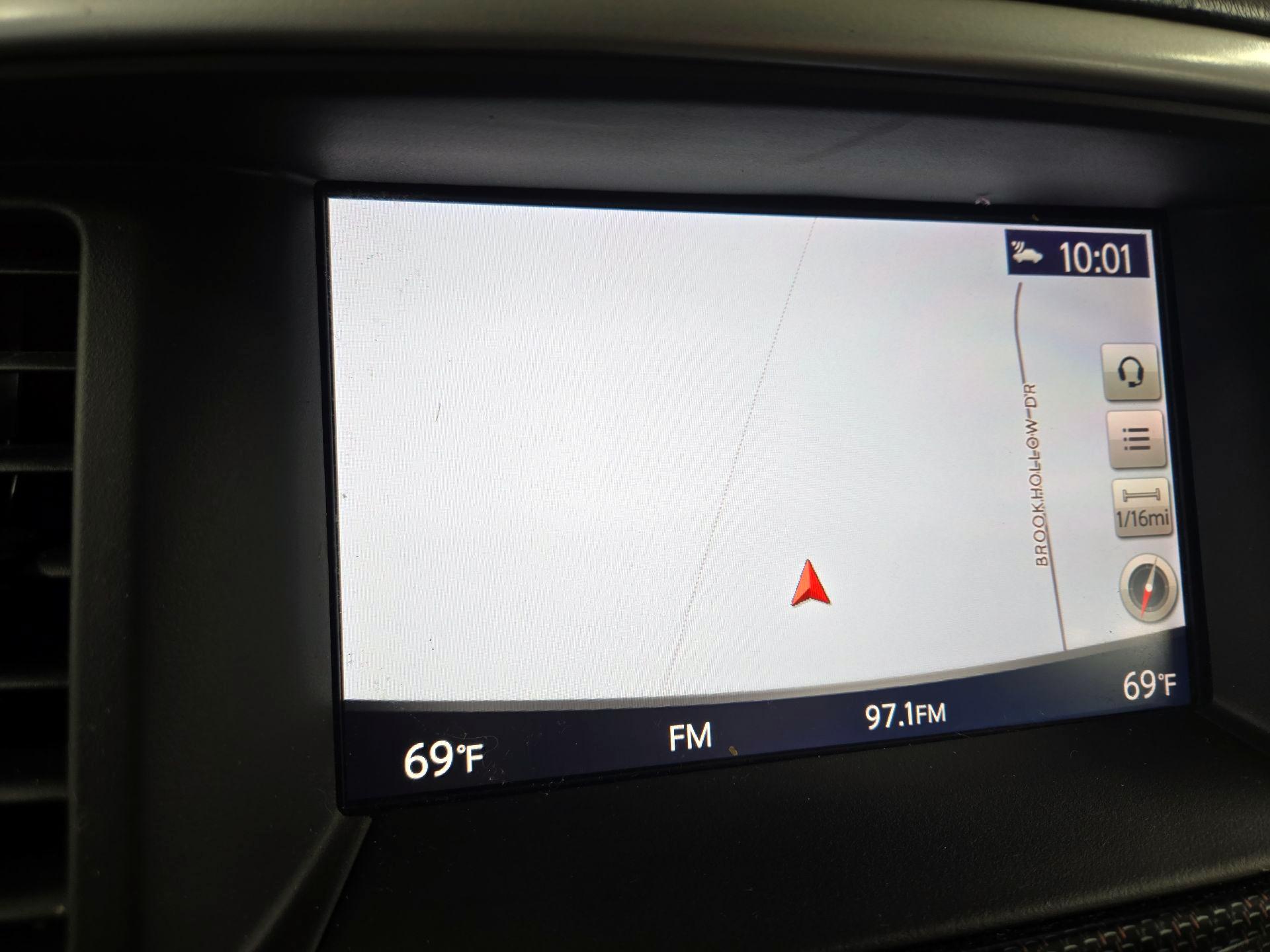 Thumbnail: 2020 Nissan Pathfinder - 14