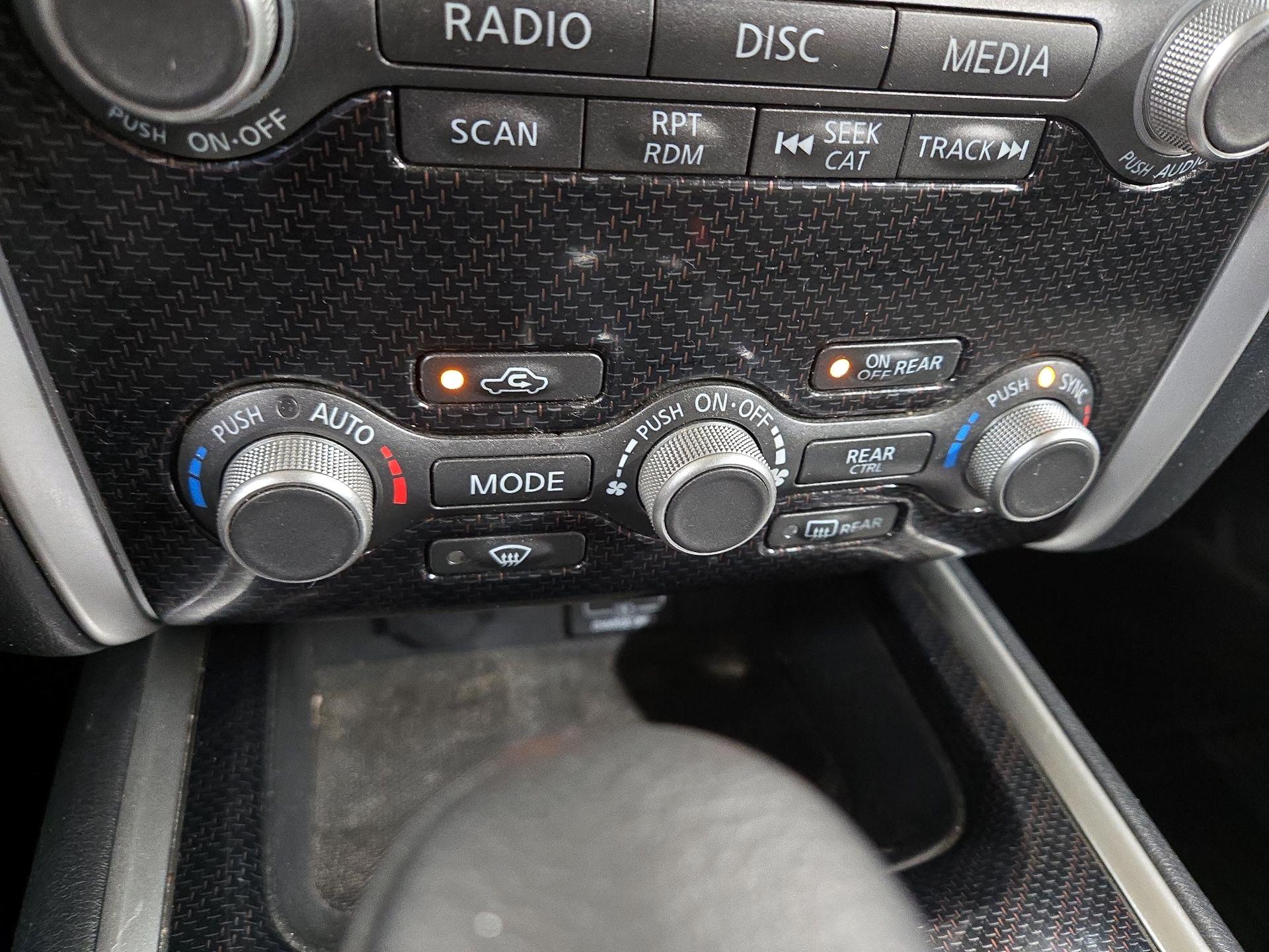 Thumbnail: 2020 Nissan Pathfinder - 17