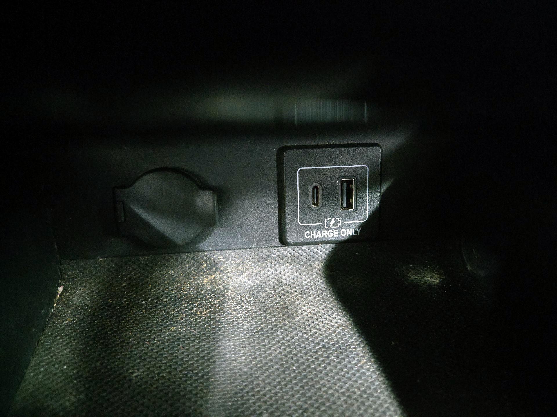 Thumbnail: 2020 Nissan Pathfinder - 19