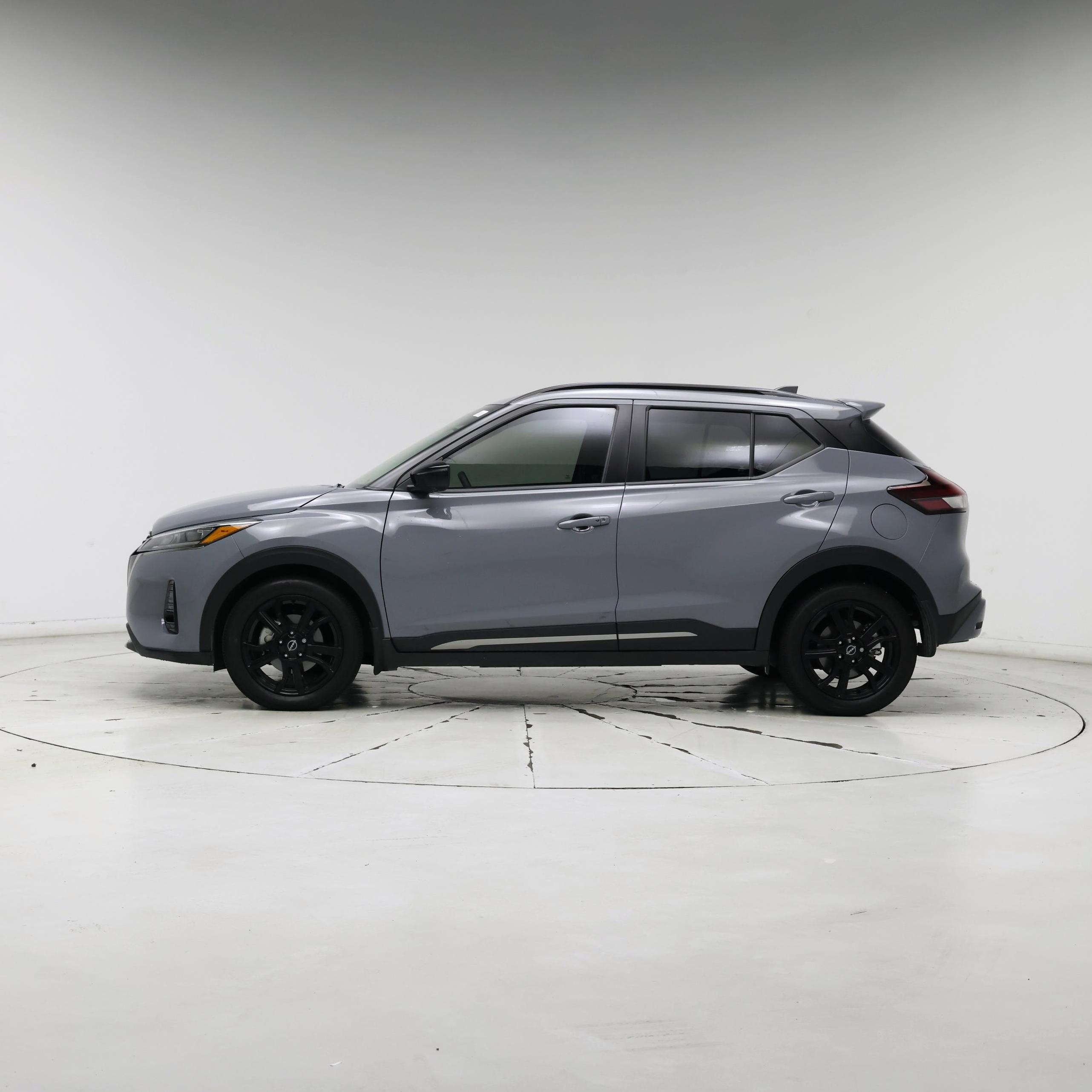 Thumbnail: 2024 Nissan Kicks - 3
