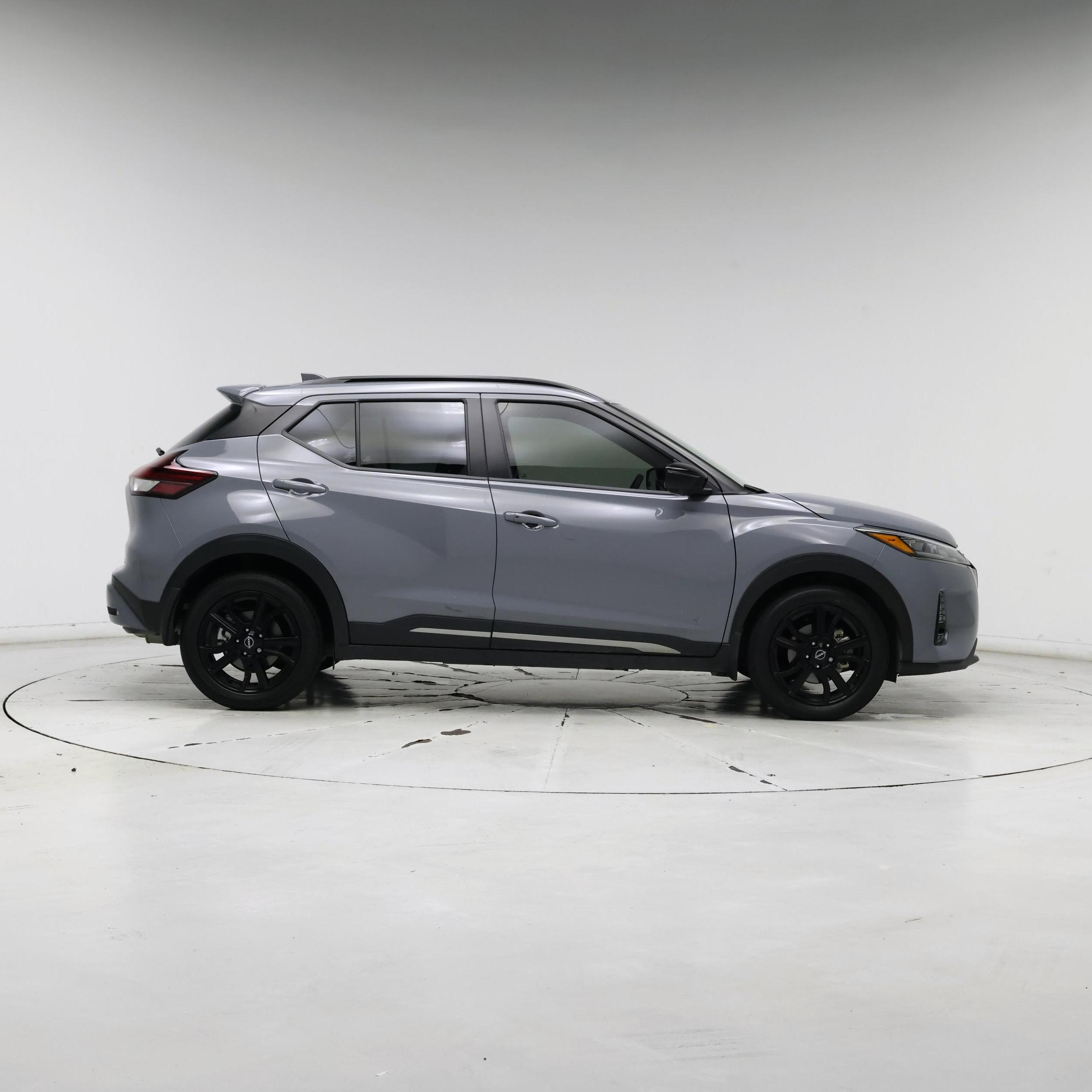 Thumbnail: 2024 Nissan Kicks - 7