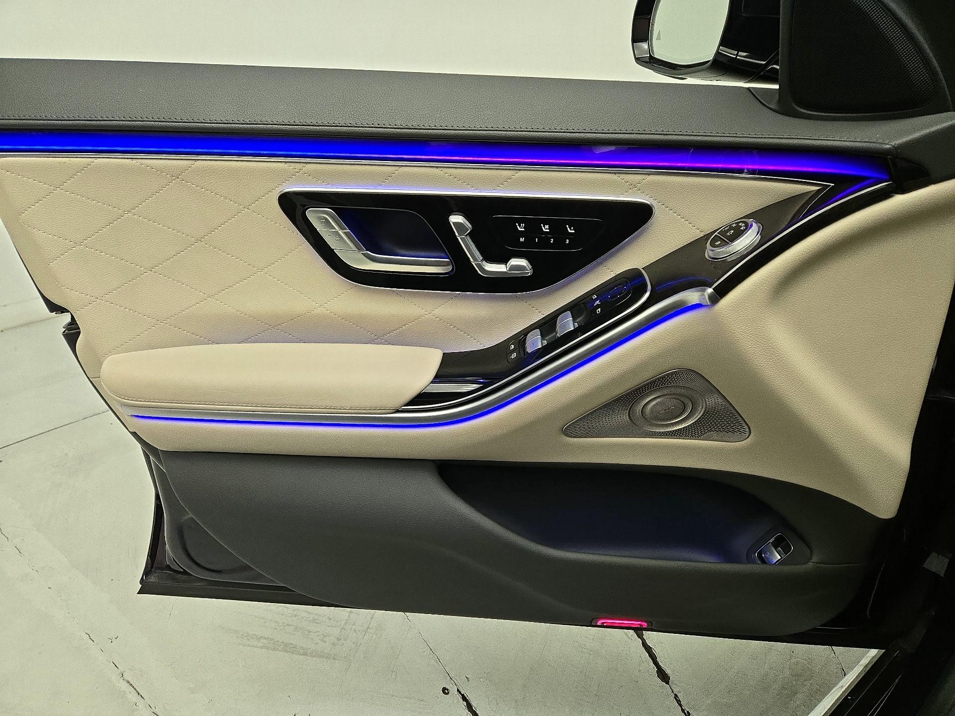 Thumbnail: 2023 Mercedes-Benz S-Class - 12