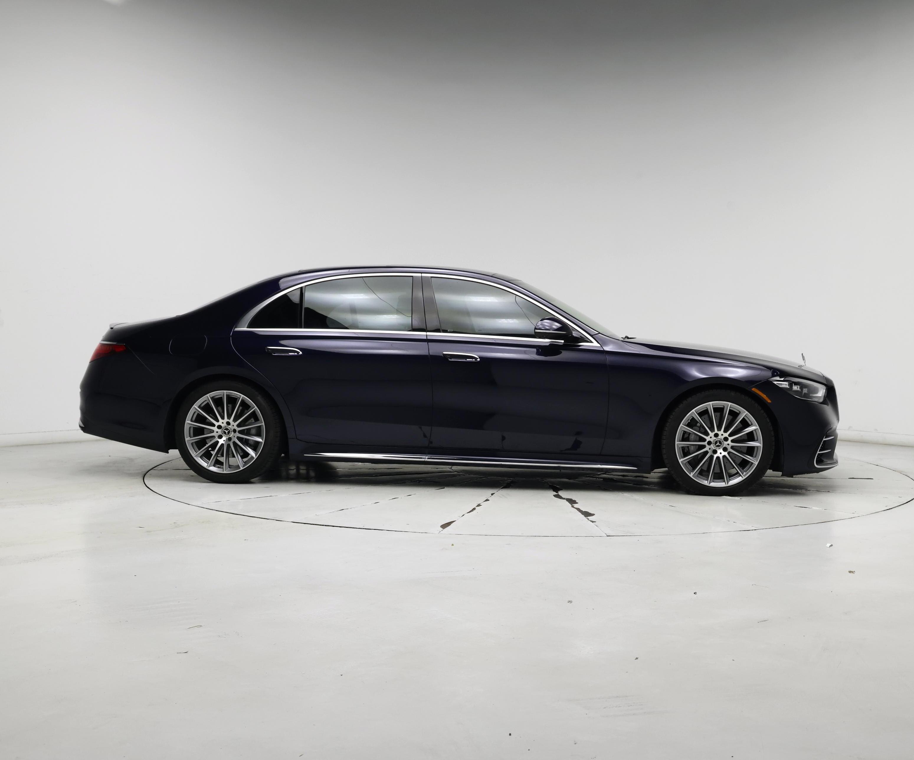 Thumbnail: 2023 Mercedes-Benz S-Class - 7